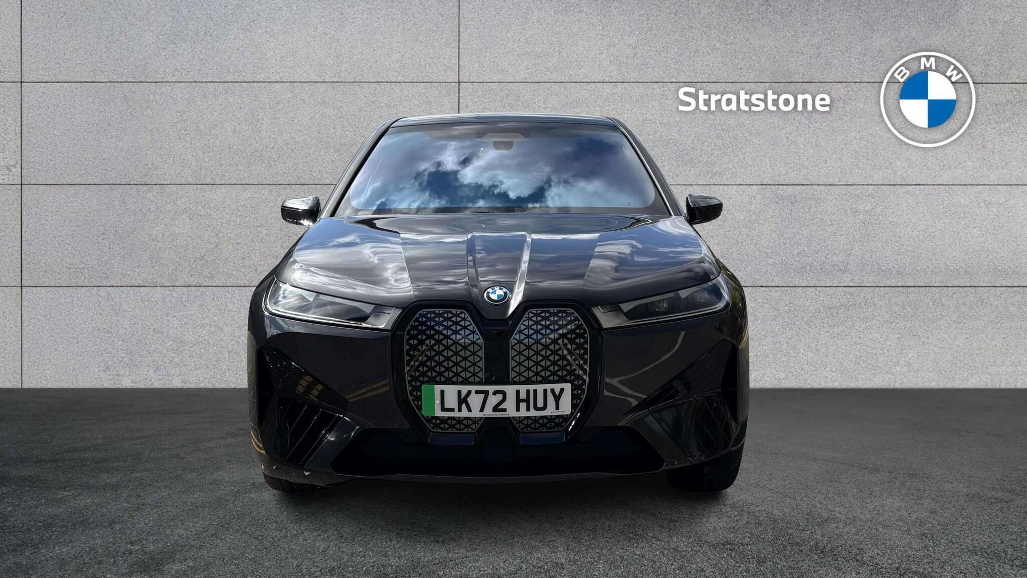 BMW iX view 17