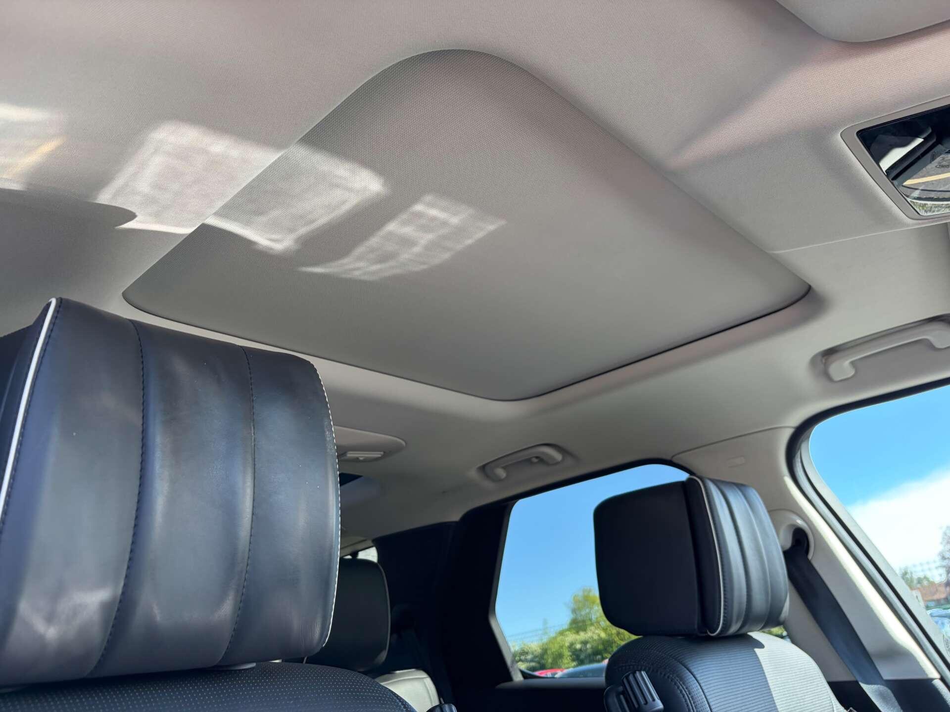 Land Rover Discovery 3 view 49