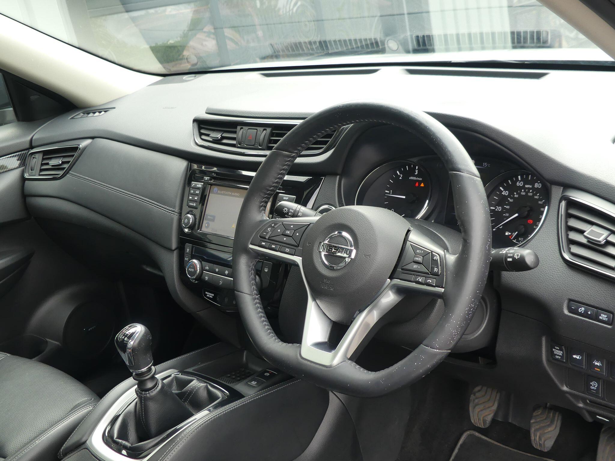 Nissan X-Trail view 12