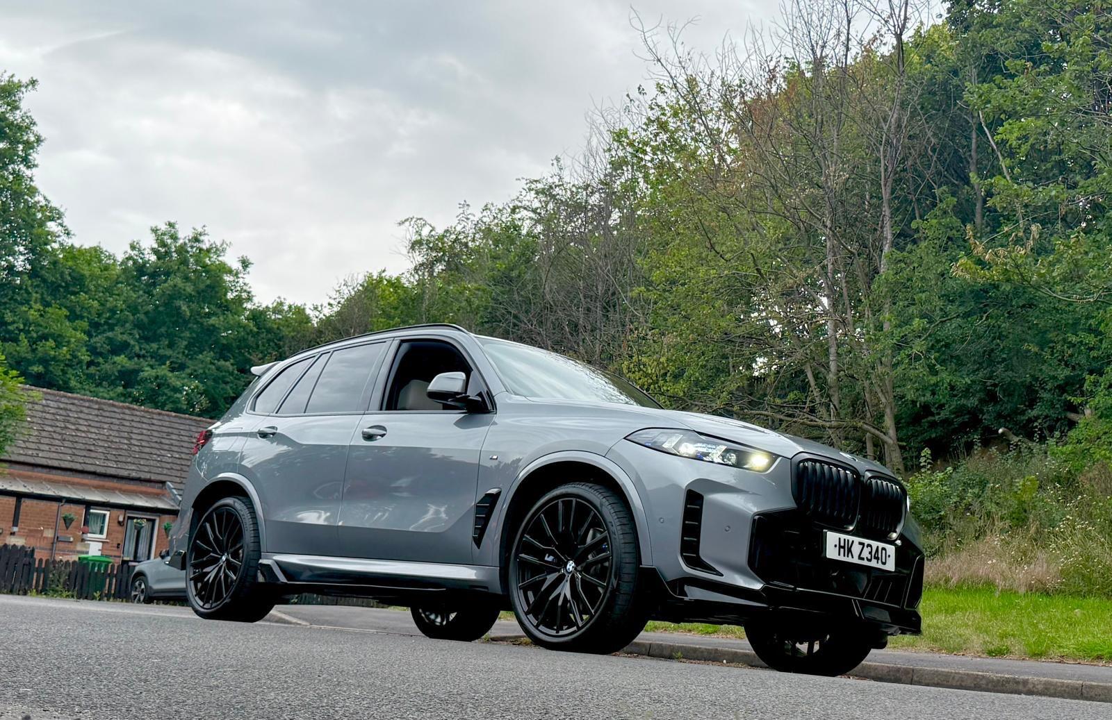 BMW X5 view 8
