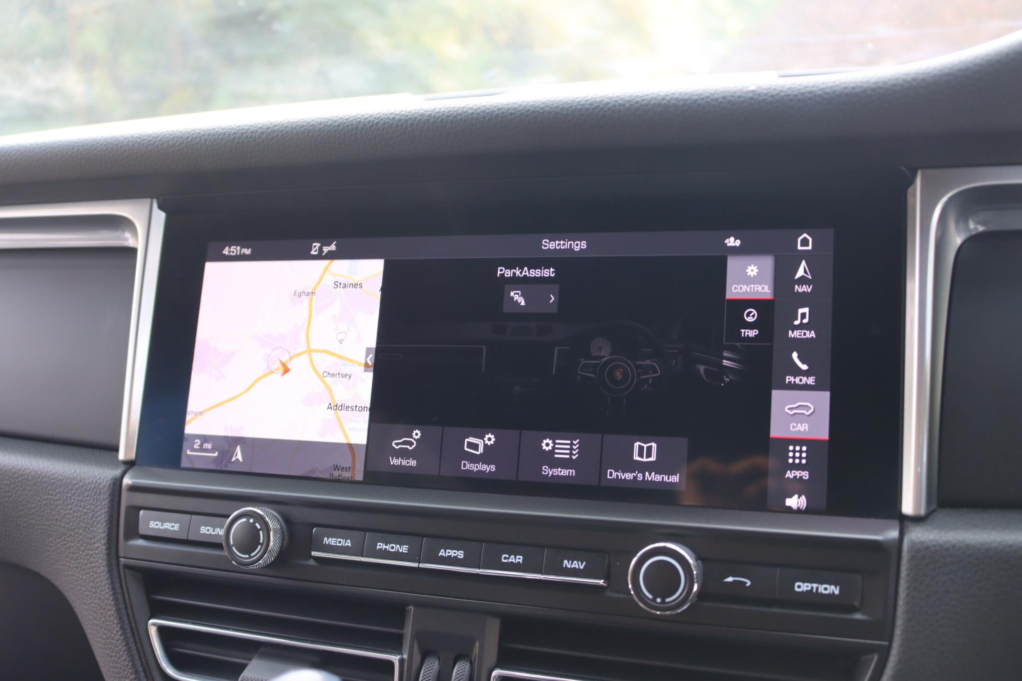 Porsche Macan view 43