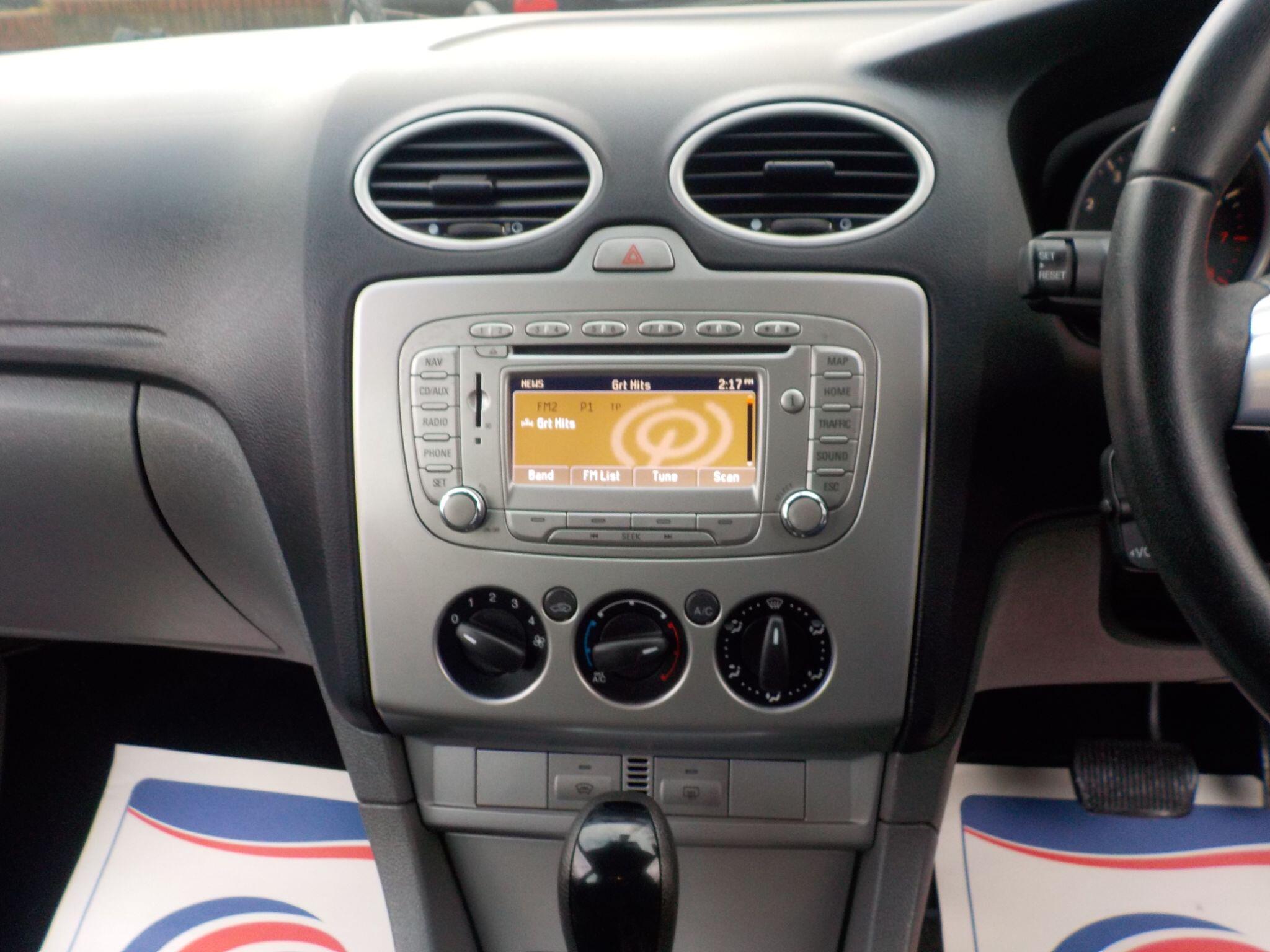 Ford Focus 1.6 Sport Auto 5dr