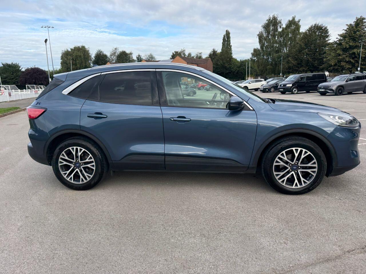 Ford Kuga view 53