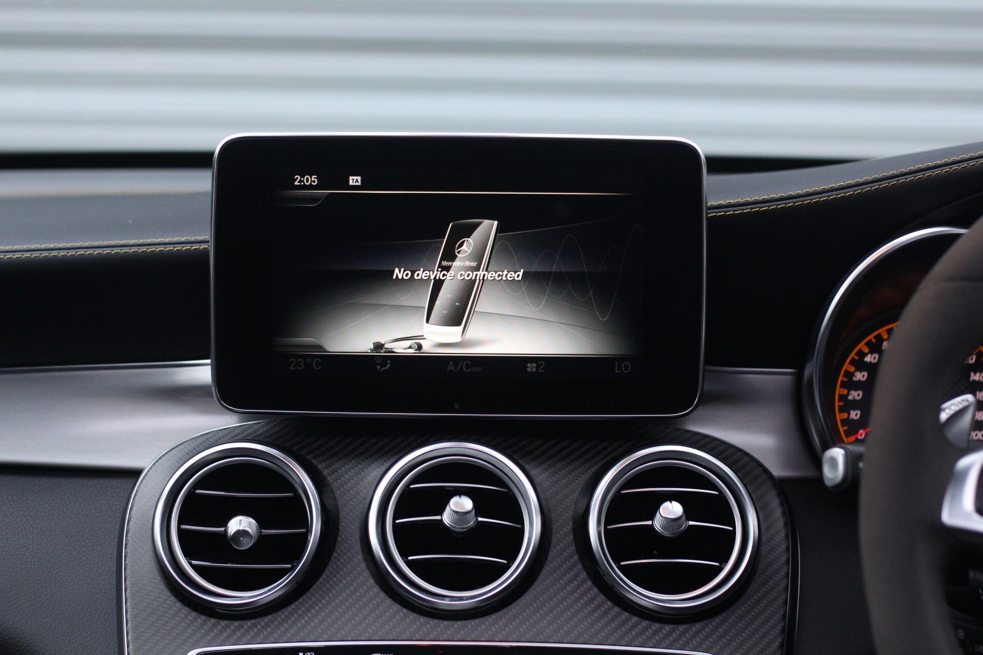 Mercedes-Benz GLC view 16