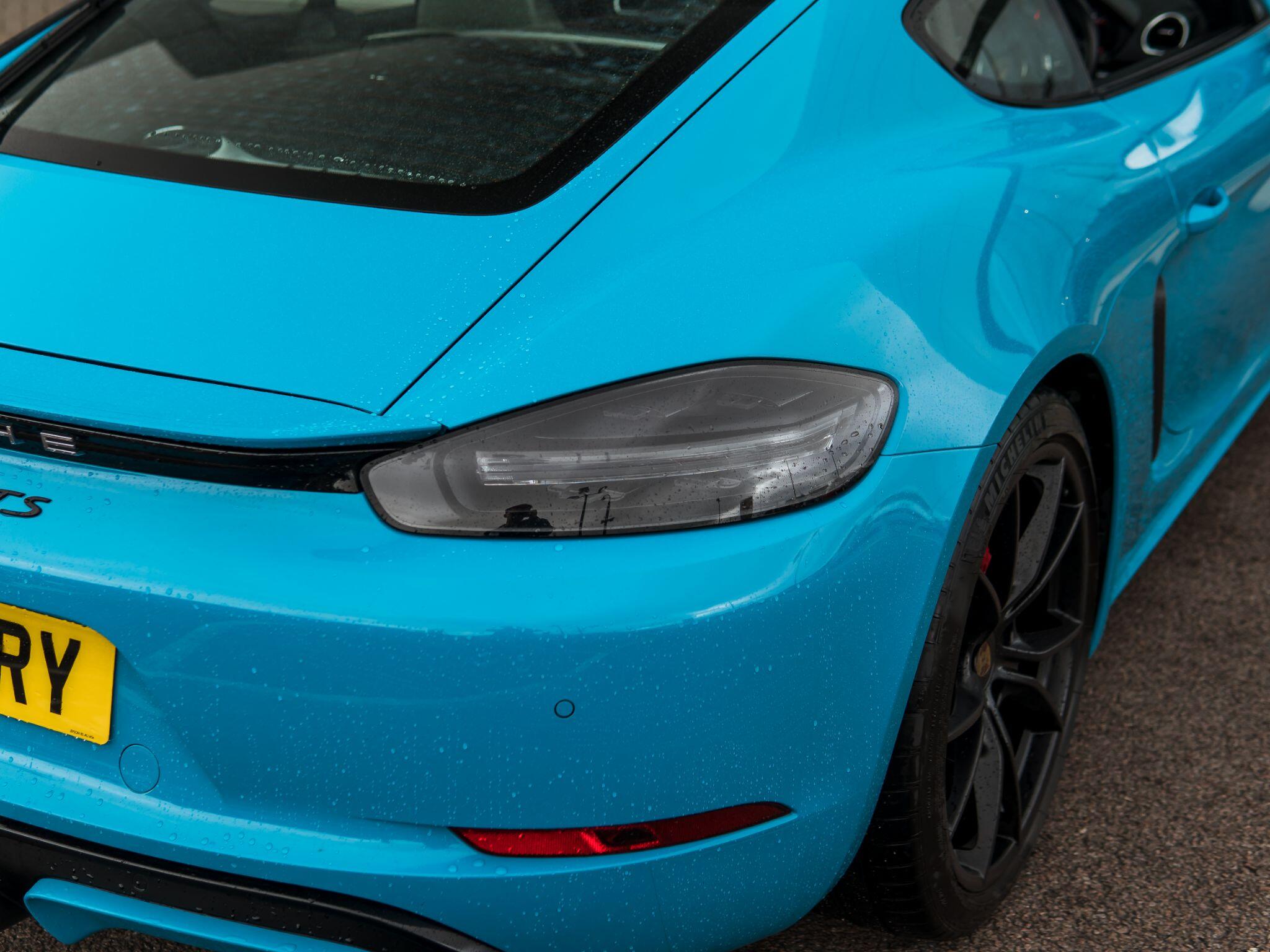 Porsche Cayman view 27