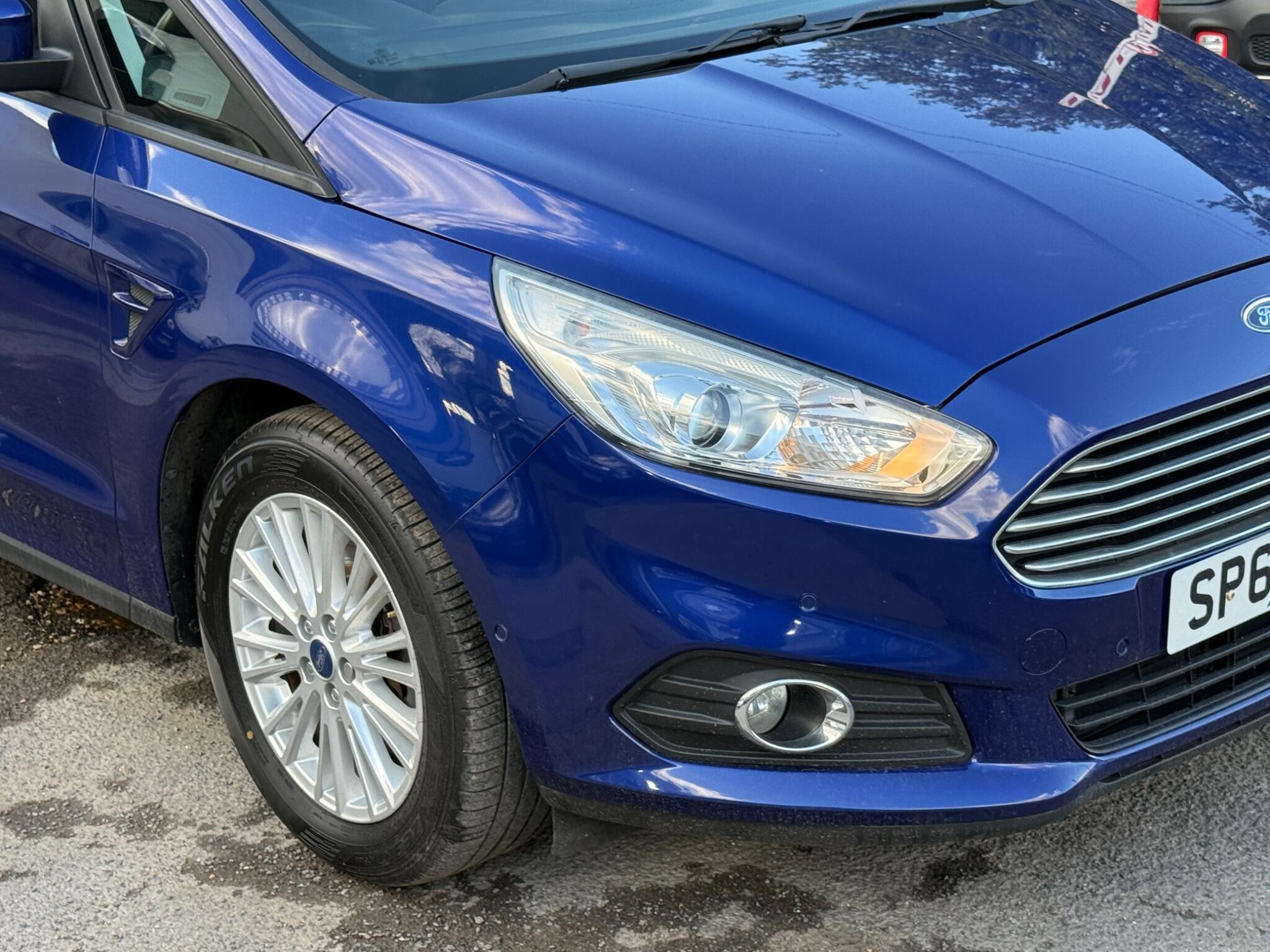 Ford S-Max - Image 23
