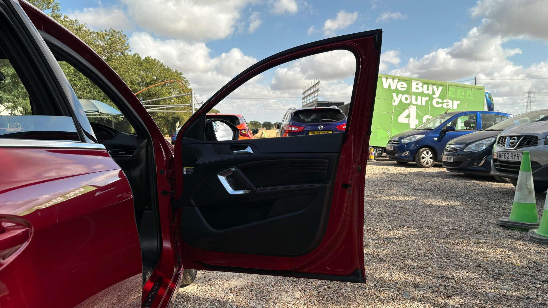 Peugeot 308 view 40