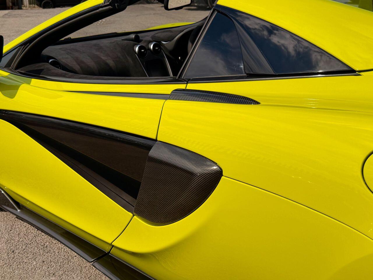 McLaren 600LT view 27