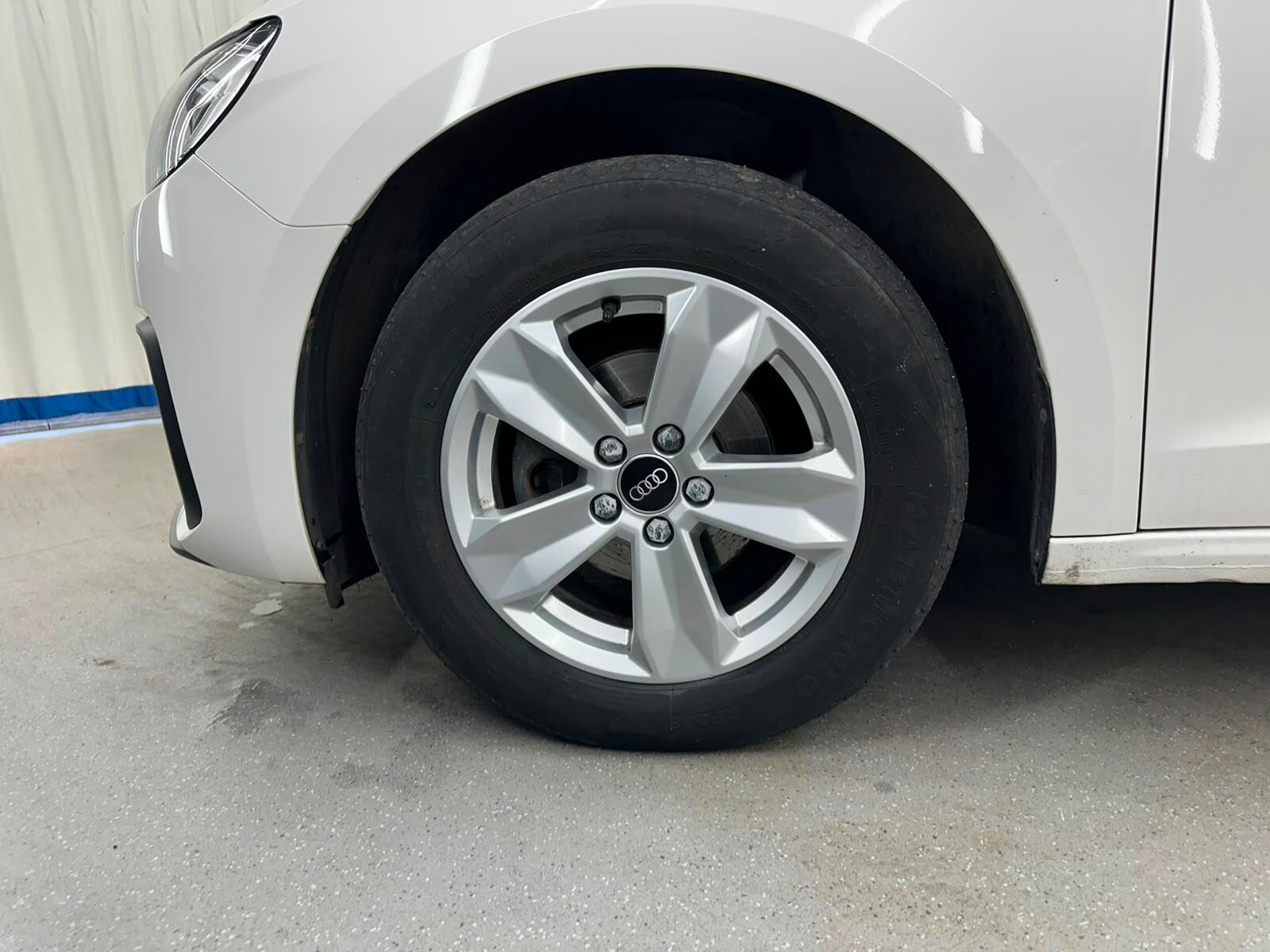 Audi A1 view 19