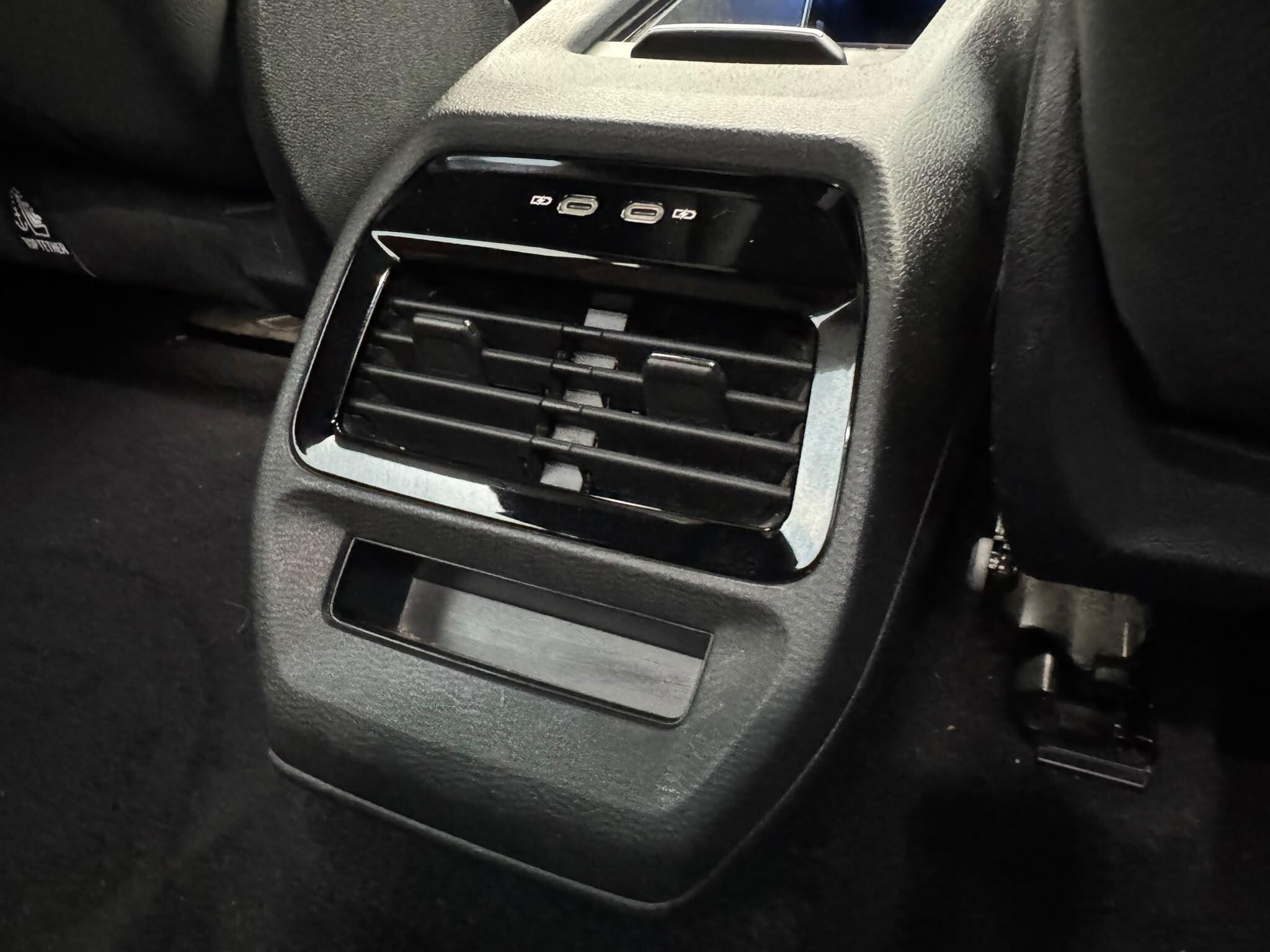 Volkswagen Id.4 view 59
