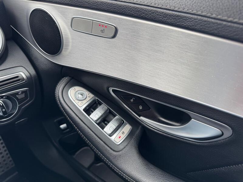 Mercedes-Benz C Class view 39