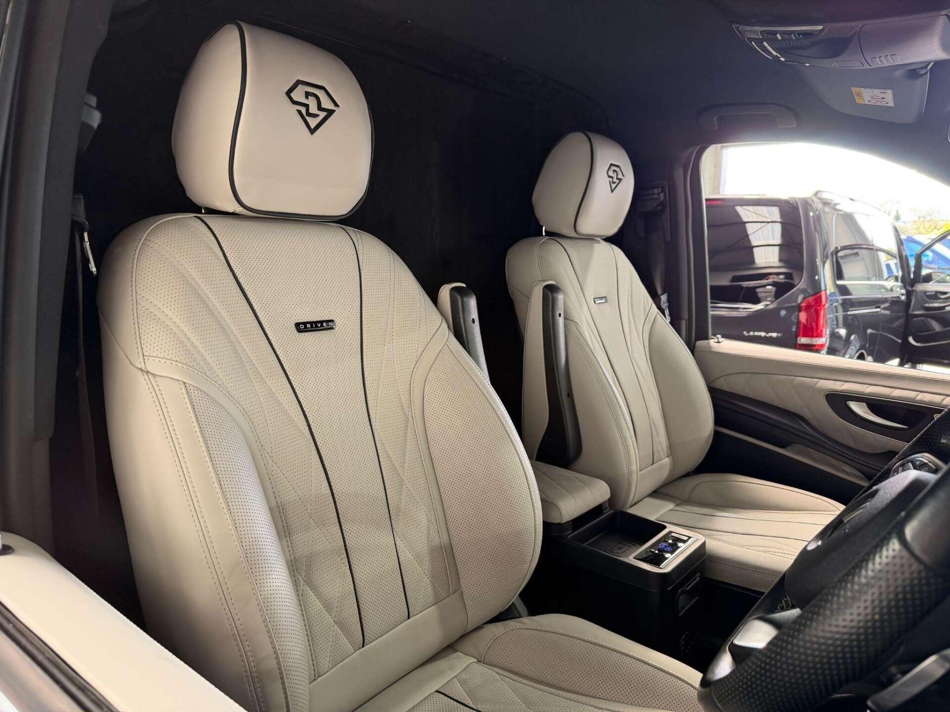 Mercedes-Benz V Class view 25