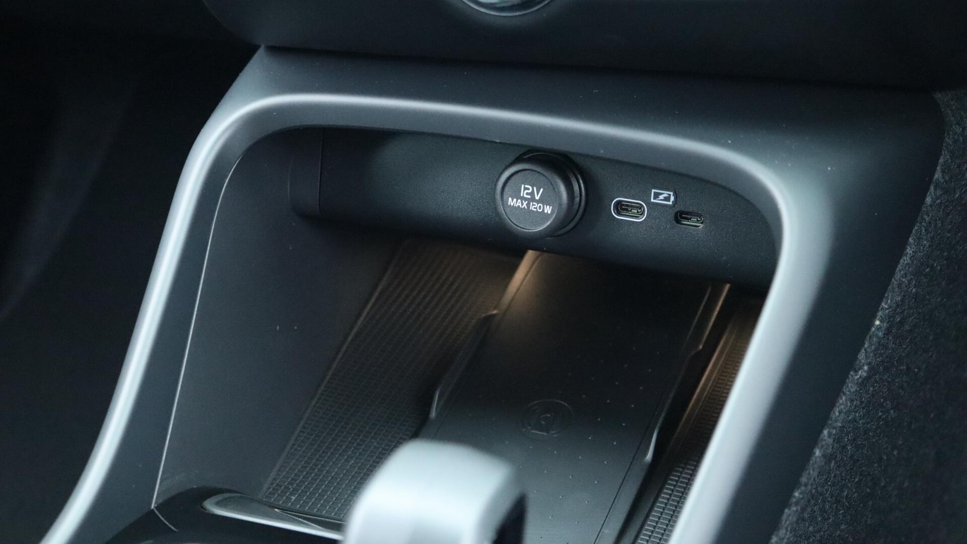 Volvo XC40 view 32