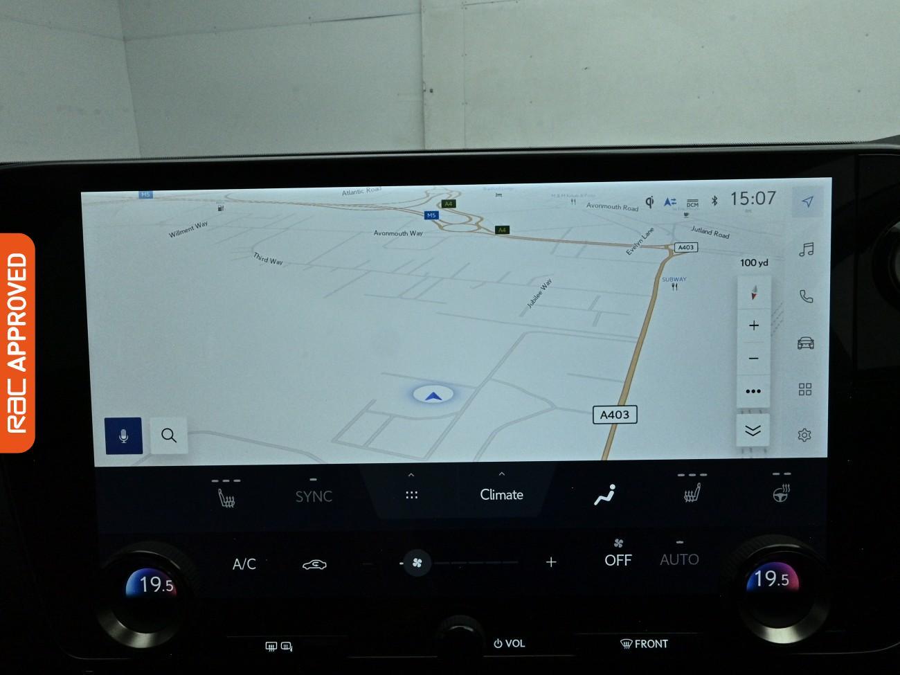 Lexus NX view 3