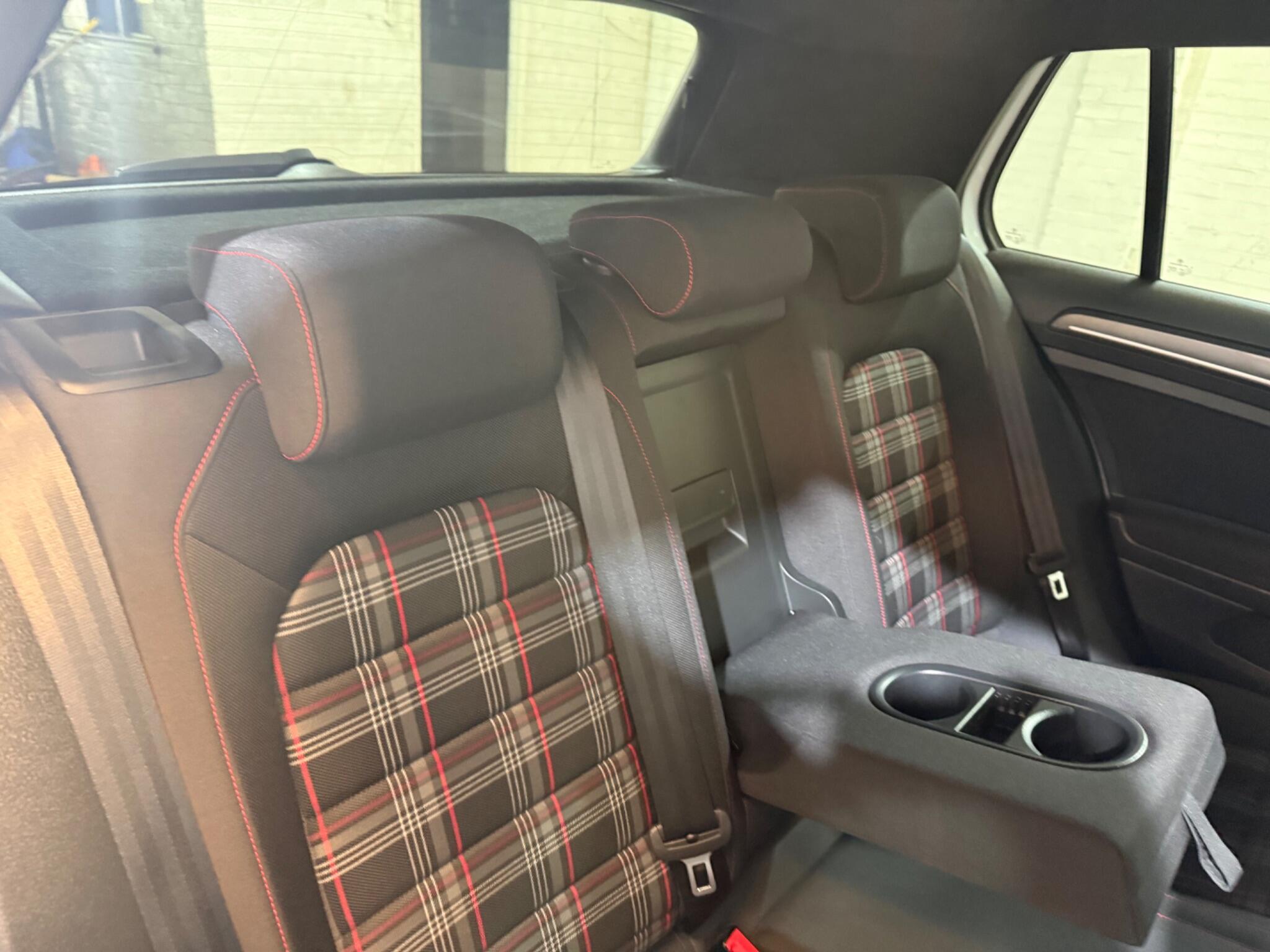 Volkswagen Golf view 21