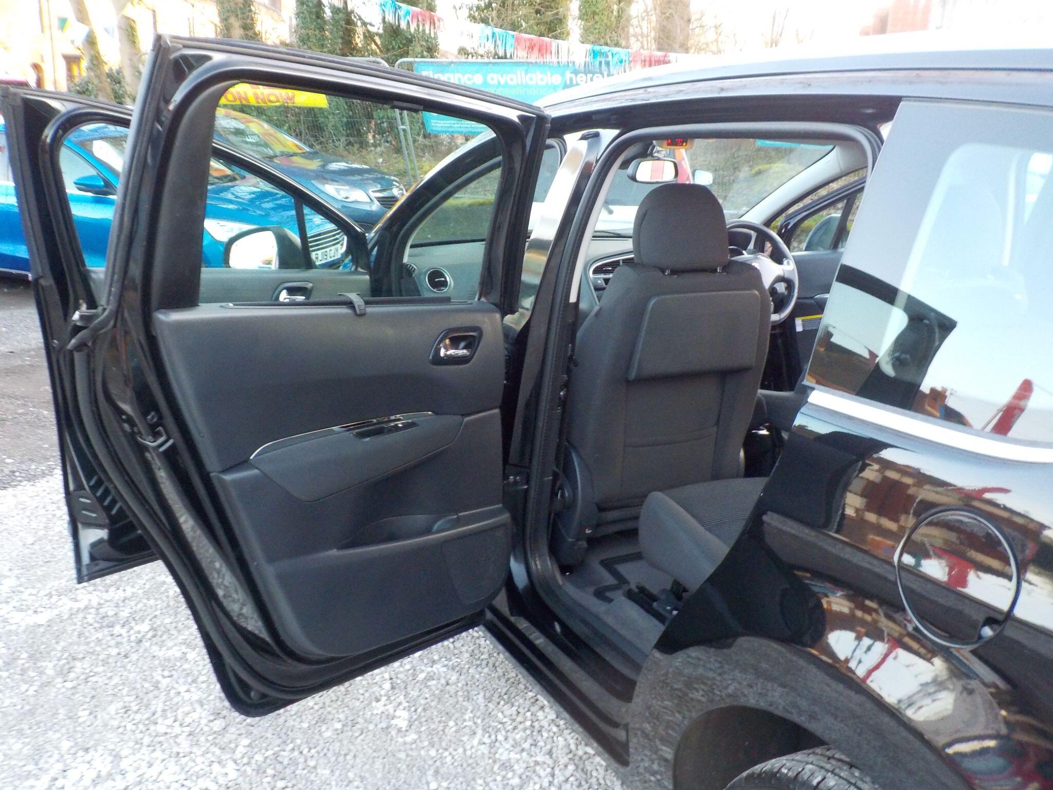 Peugeot 5008 1.6 e-HDi Active EGC Euro 5 (s/s) 5dr