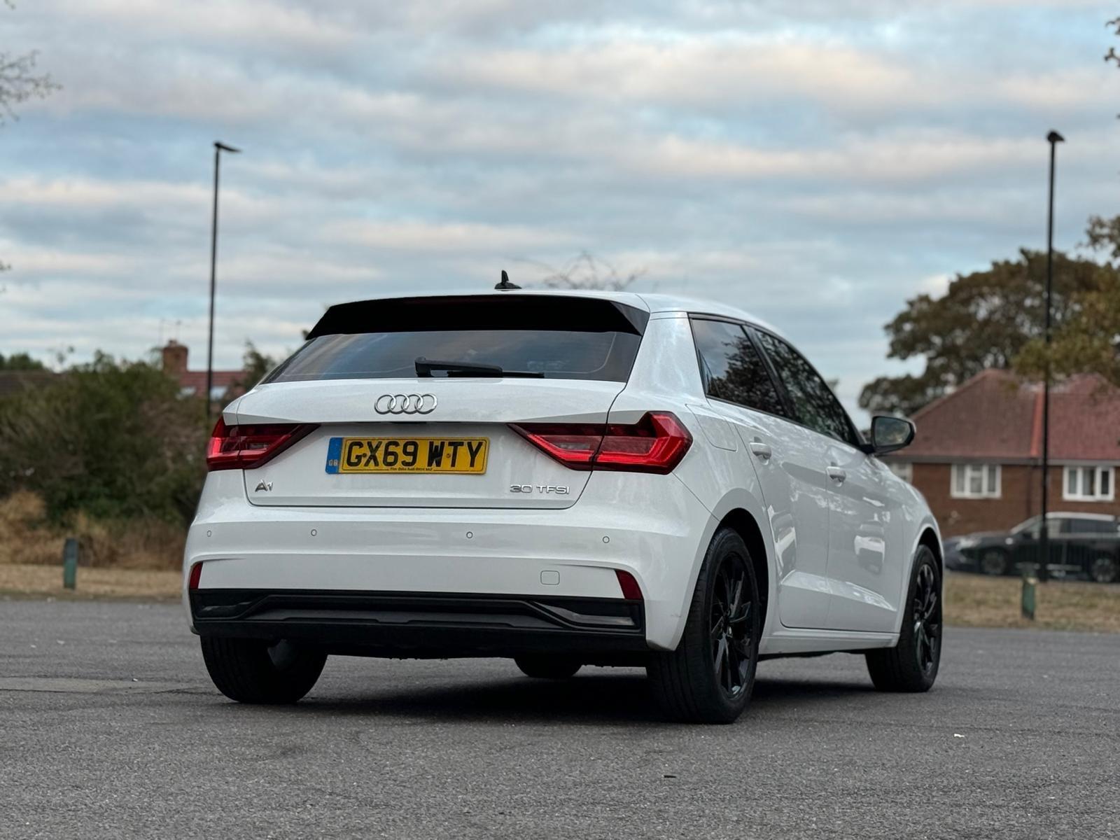 Audi A1 view 12