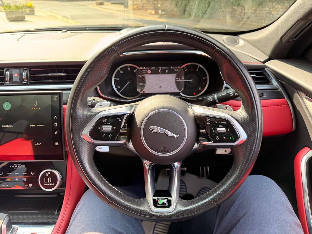 Jaguar F-Pace view 36