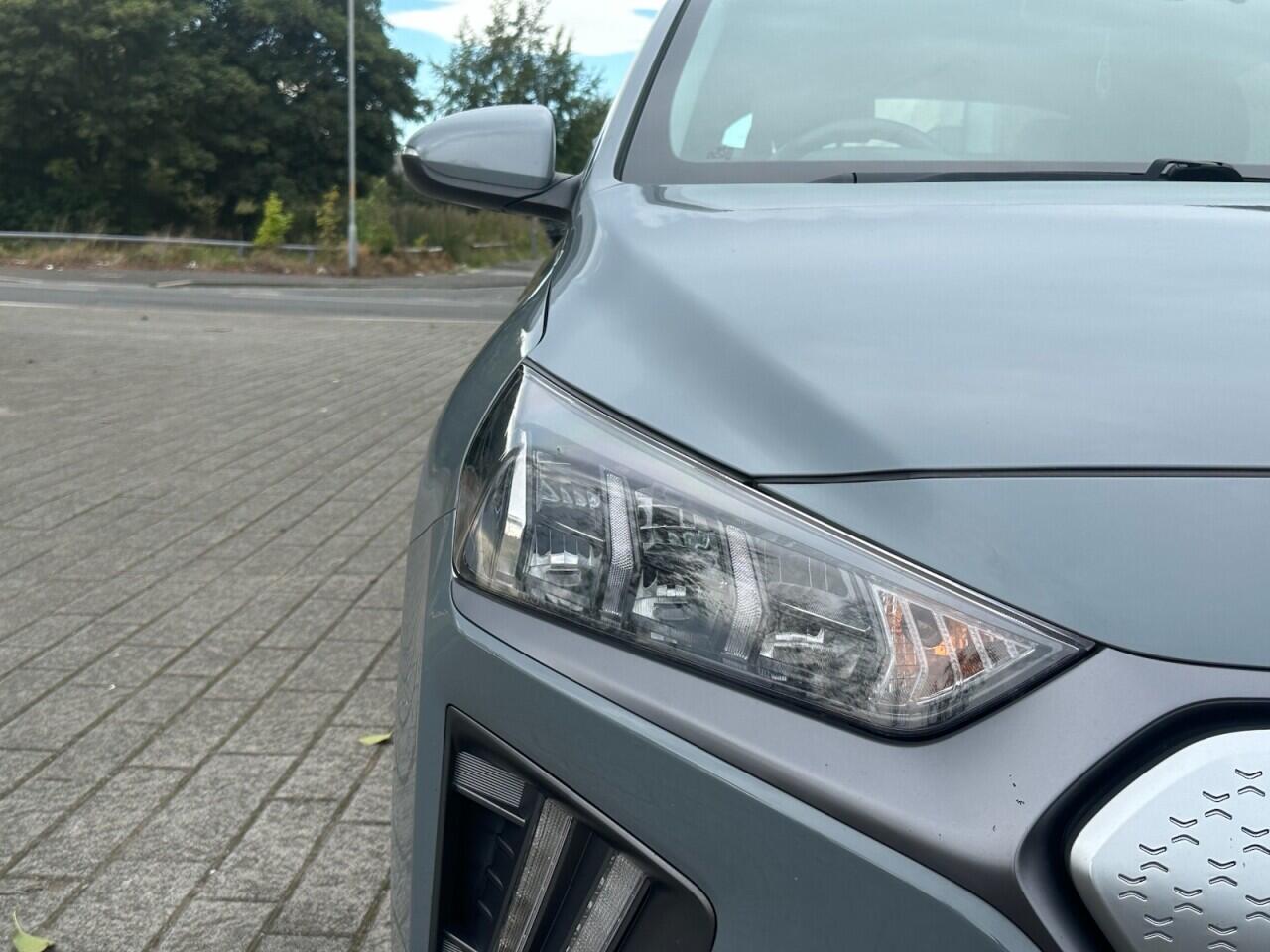 Hyundai Ioniq view 24