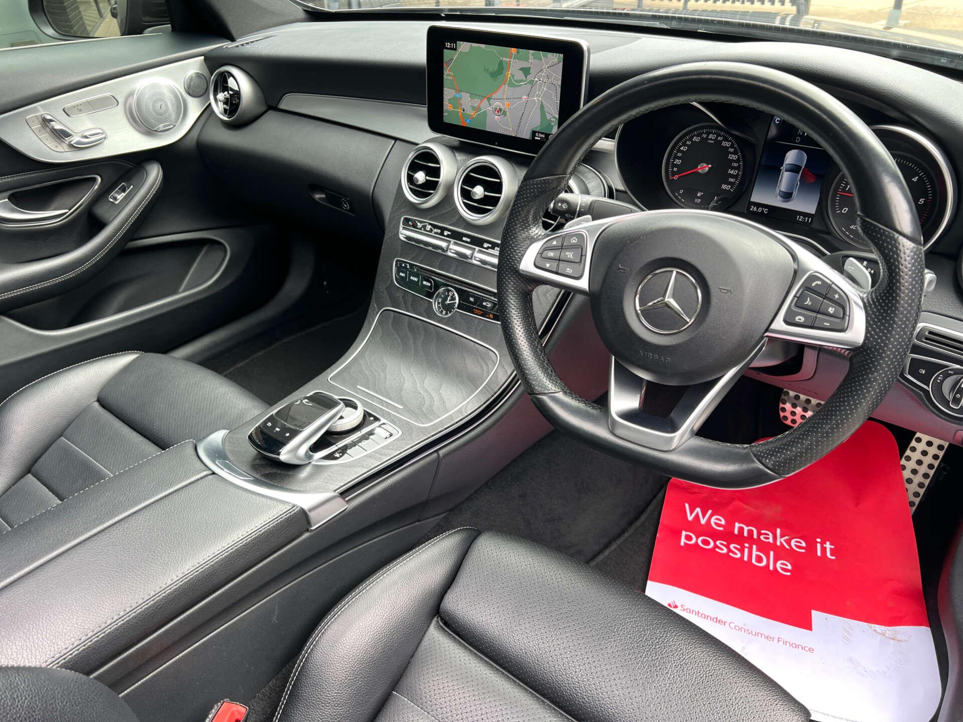 Mercedes-Benz C Class view 4