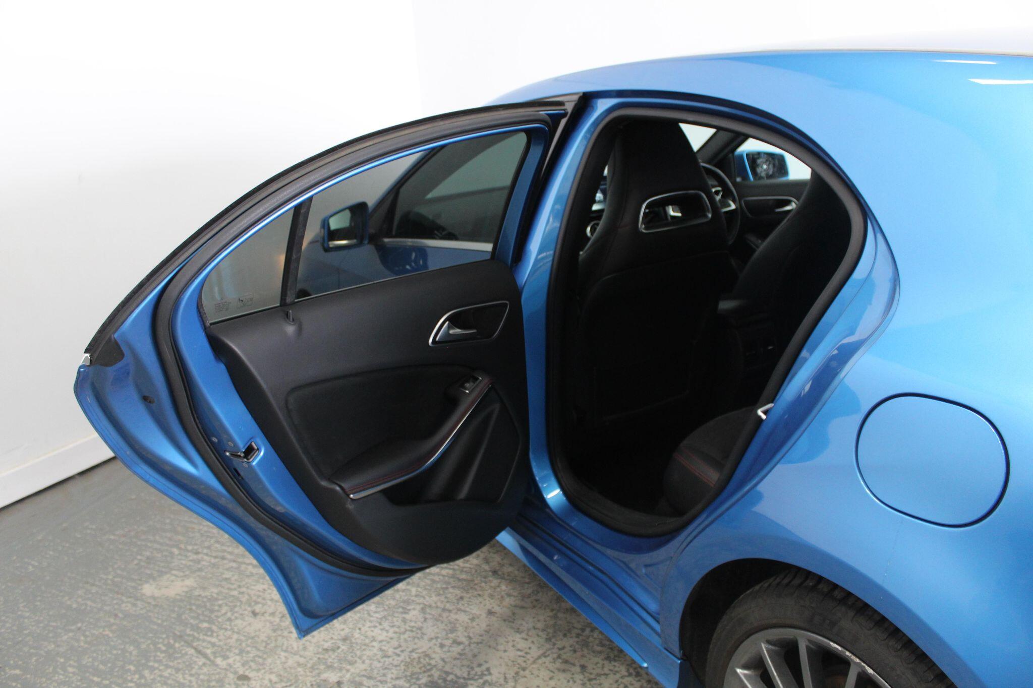 Mercedes-Benz A-Class view 27
