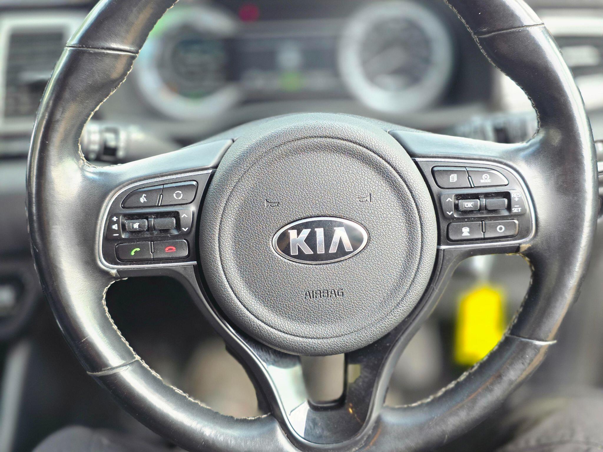 Kia Niro view 46