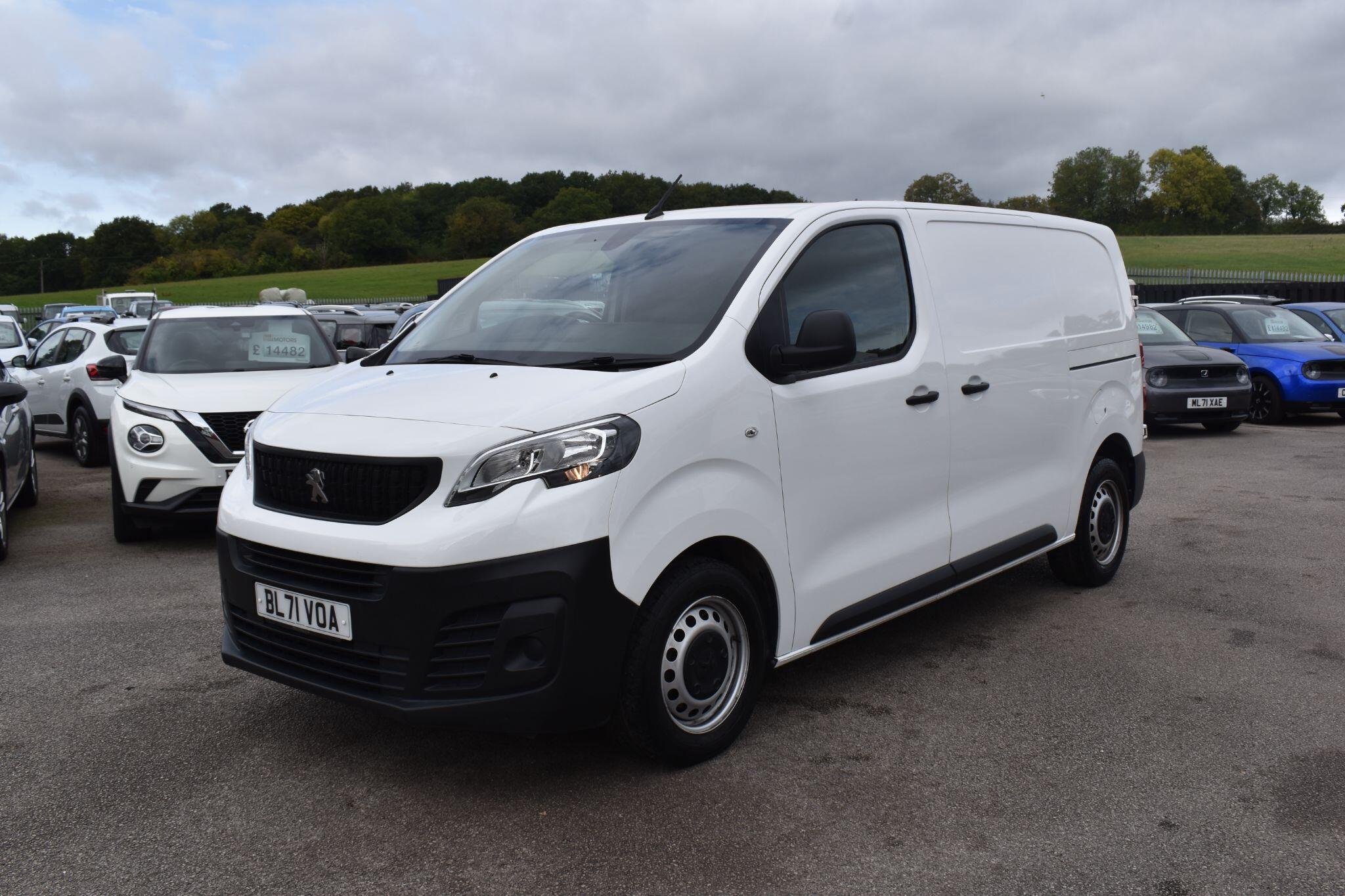 Expert - 2.0 BlueHDi 1400 Professional Premium Standard Panel Van MWB Euro 6 (s/s) 6dr - Image 18