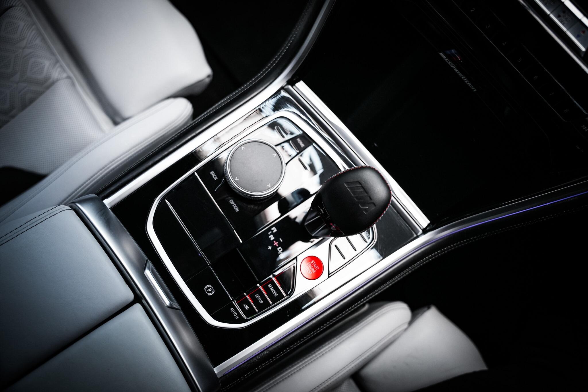 BMW M8 view 7