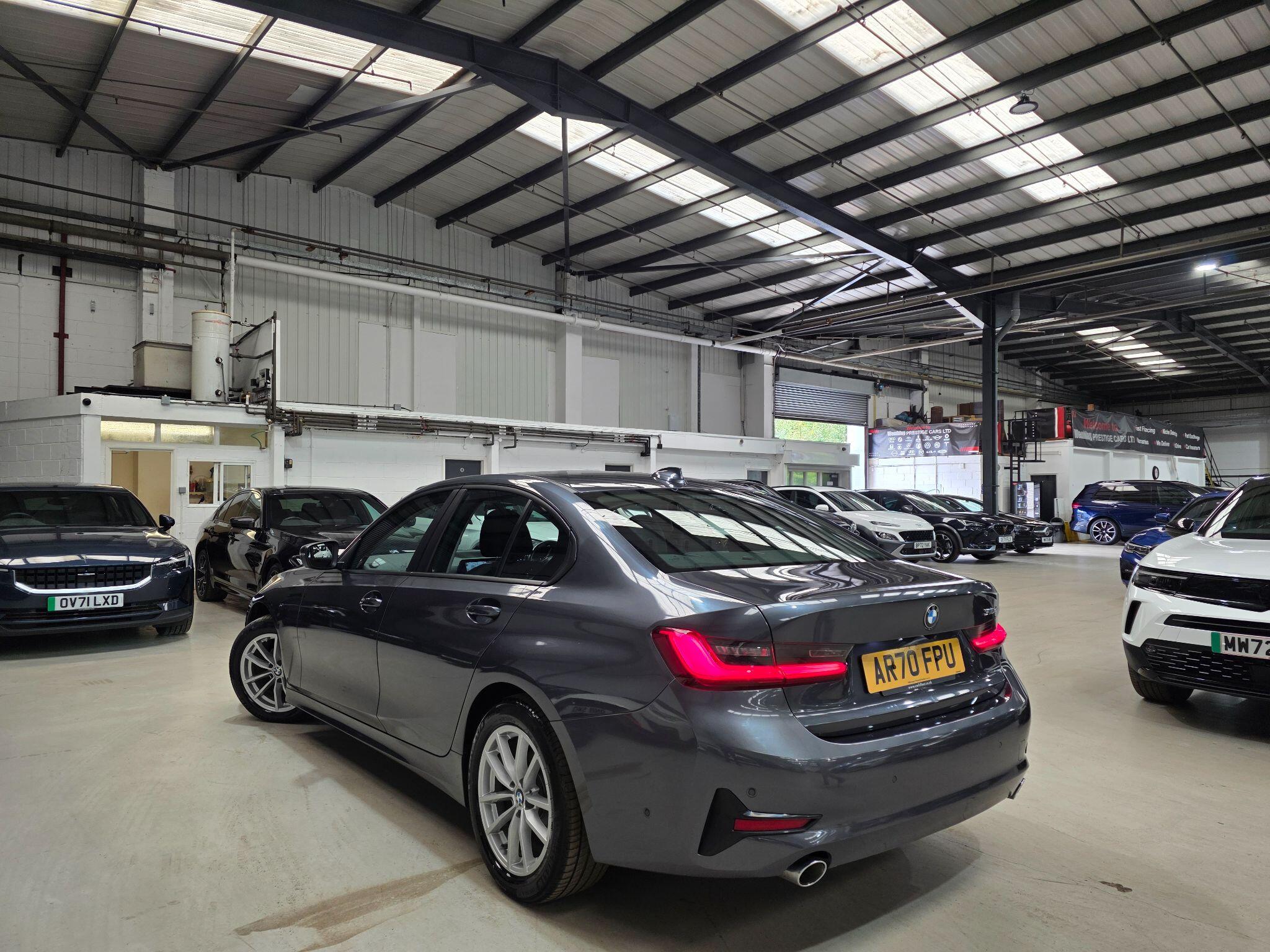 BMW 3 Series view 29