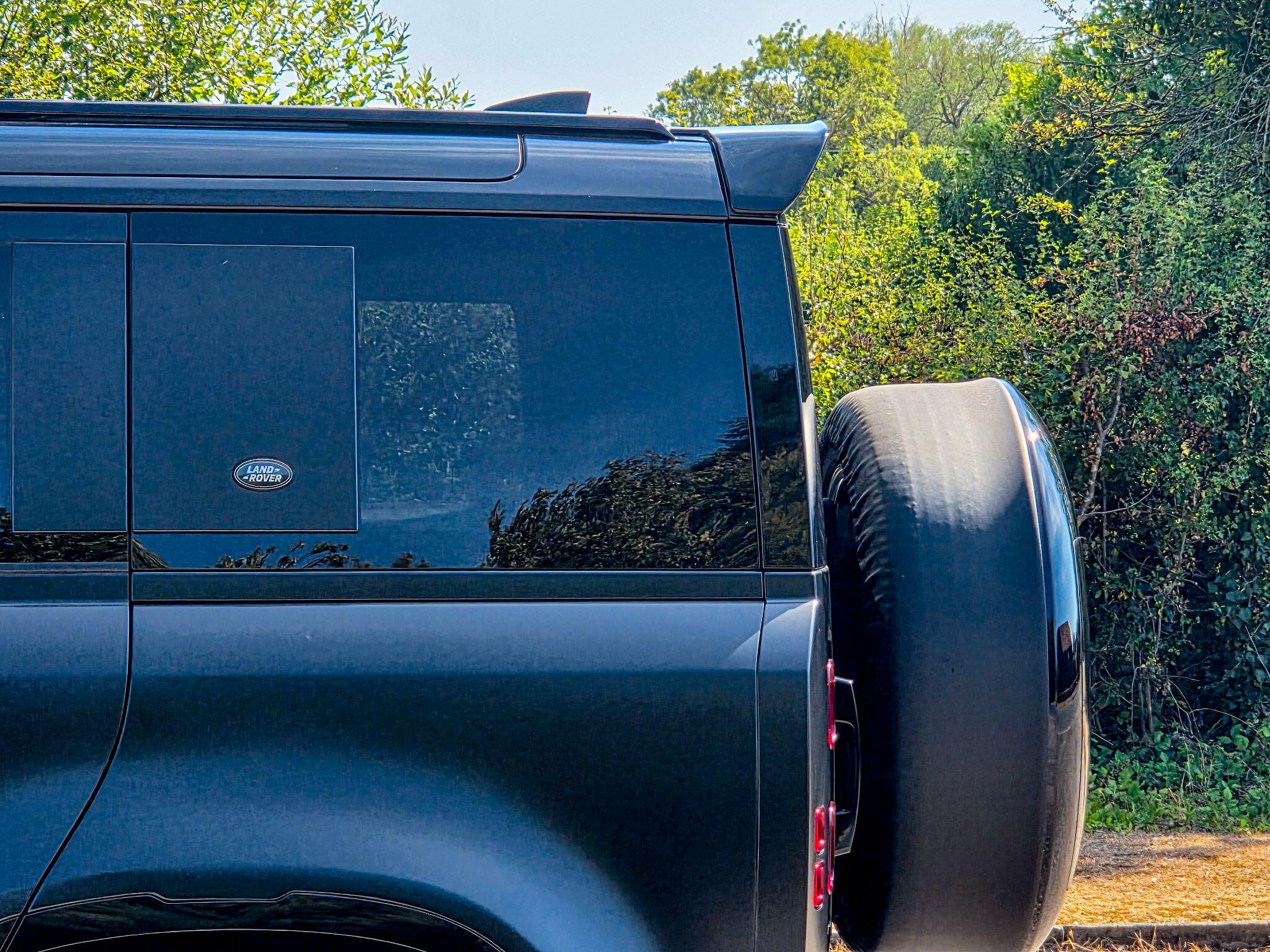 Land Rover Defender view 12