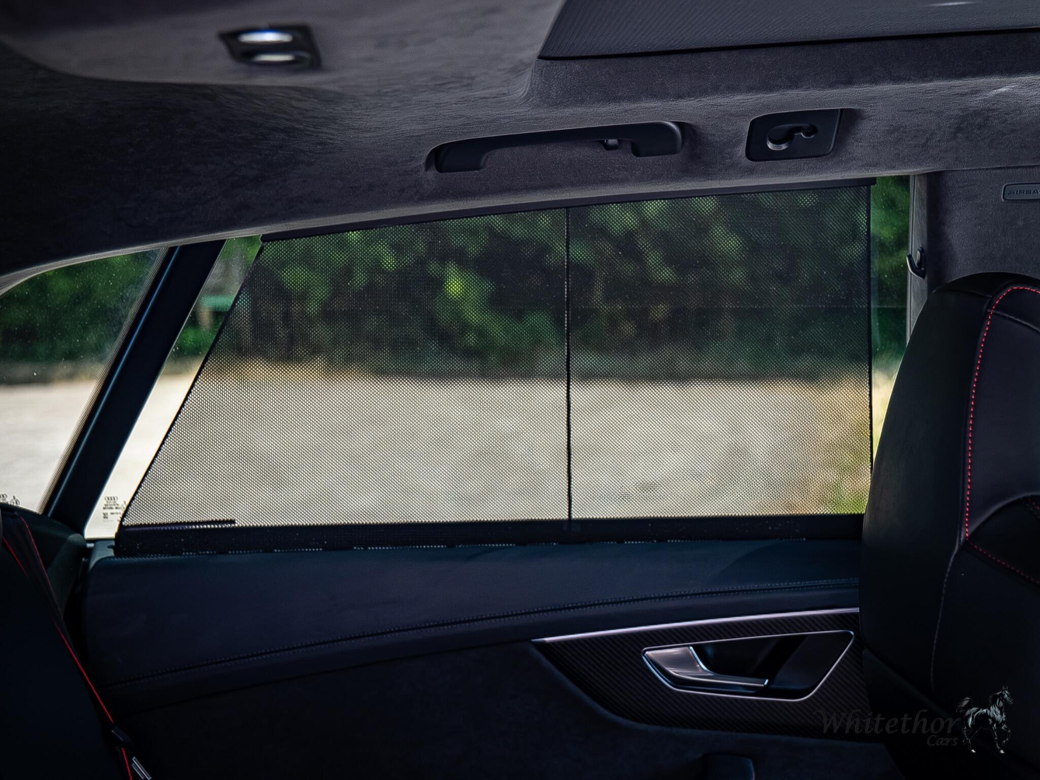 Audi RS Q8 view 33