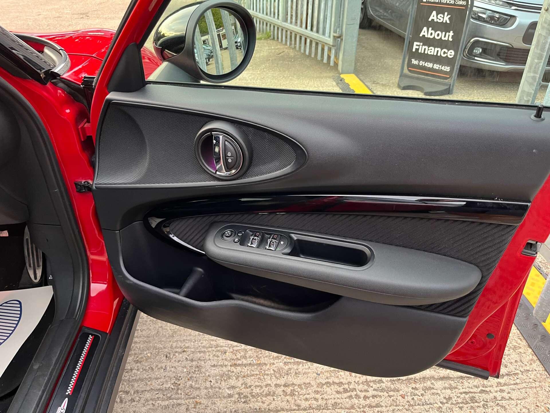 Mini Clubman view 51
