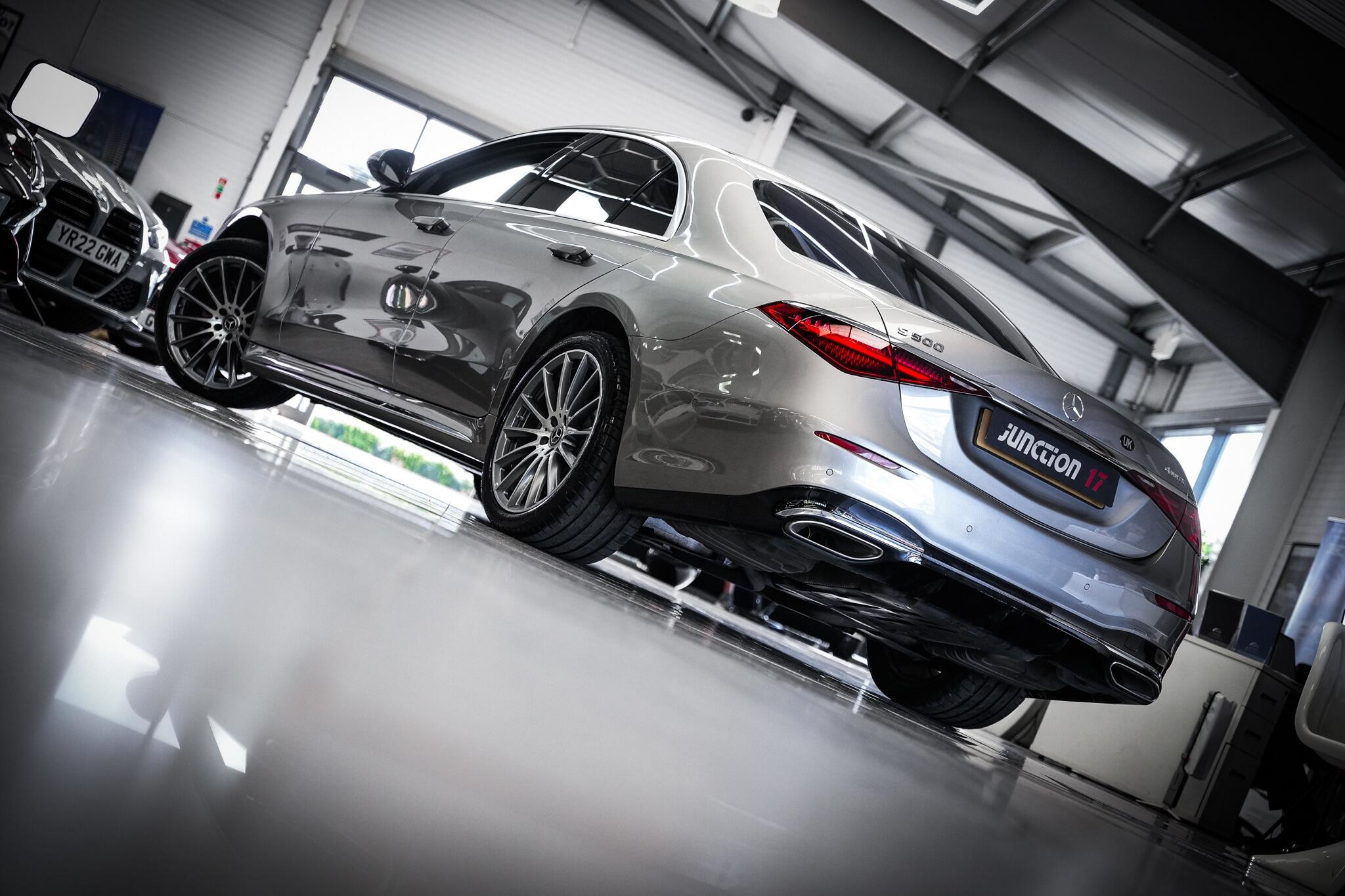 Mercedes-Benz S-Class view 6