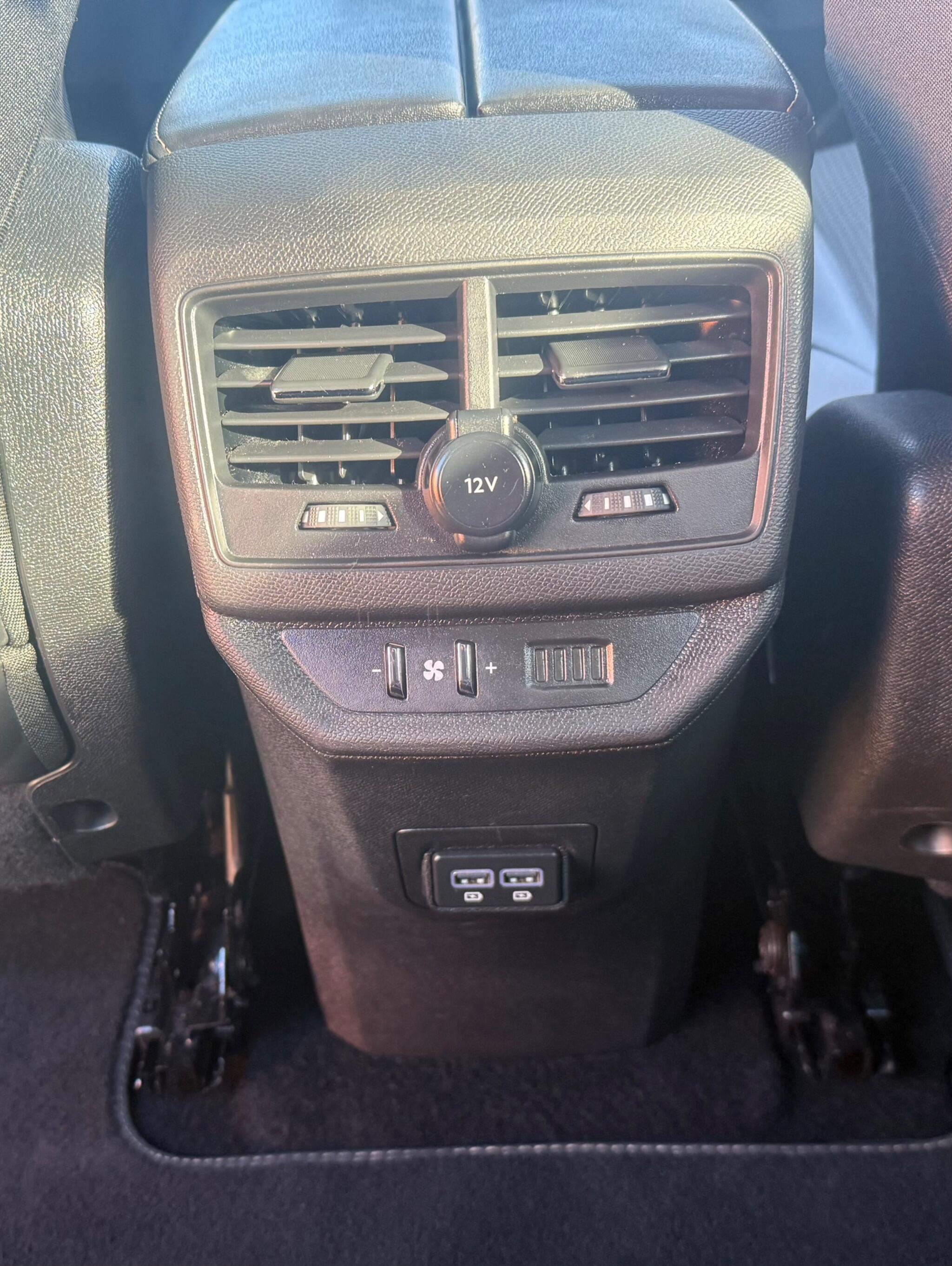 Peugeot 5008 view 15