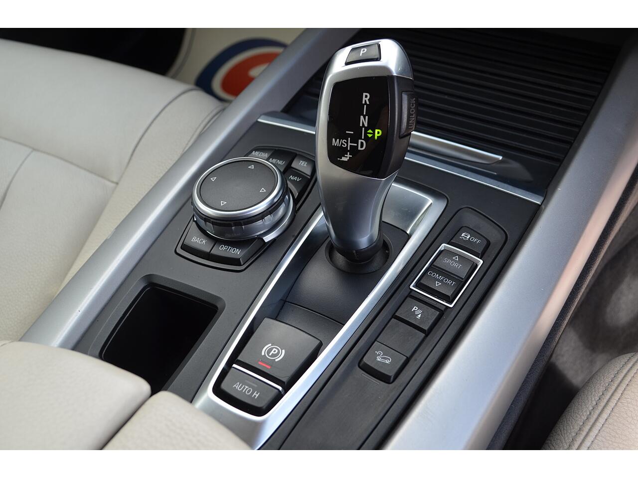 BMW X5 view 22