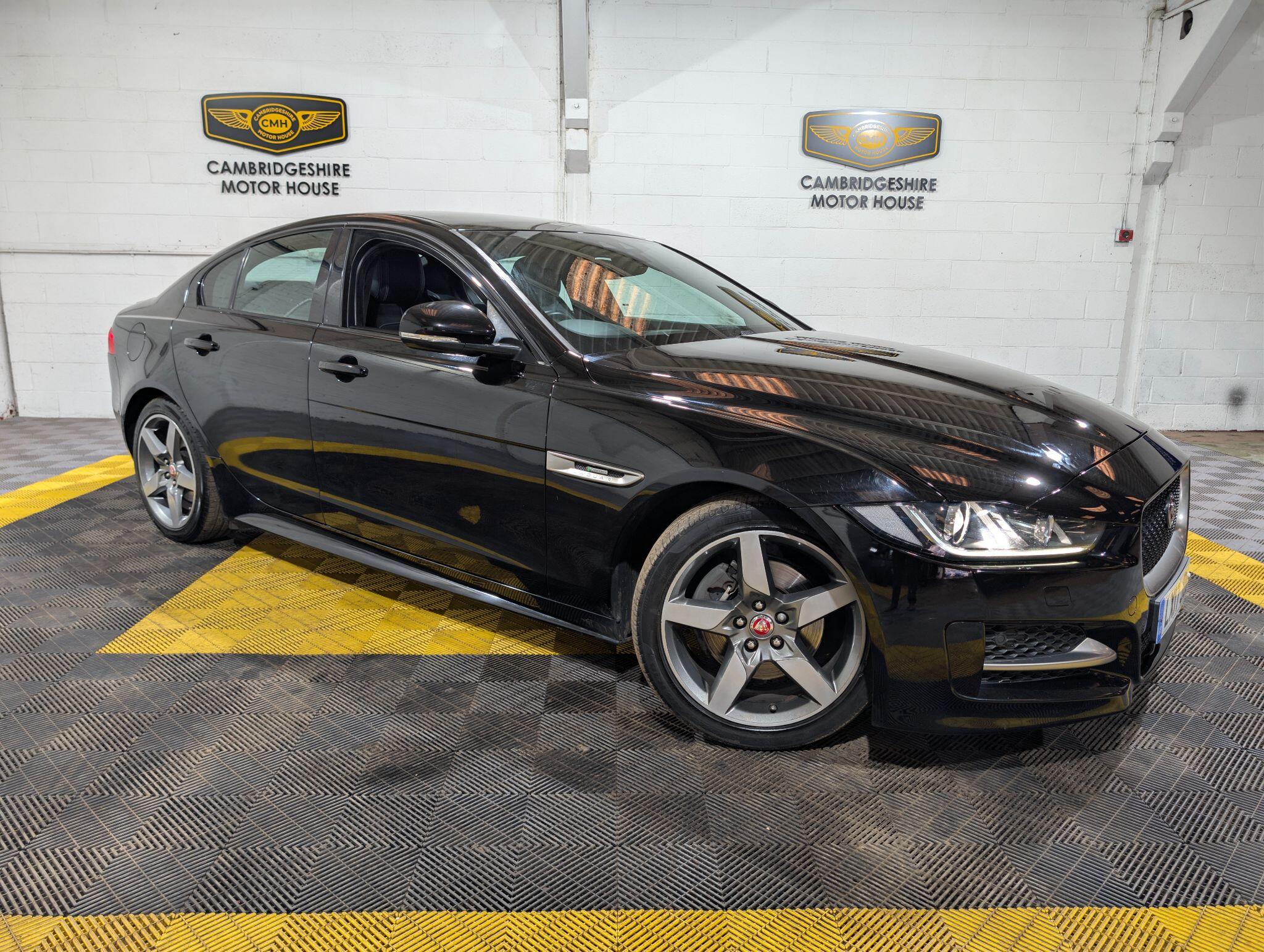 Jaguar Xe main image