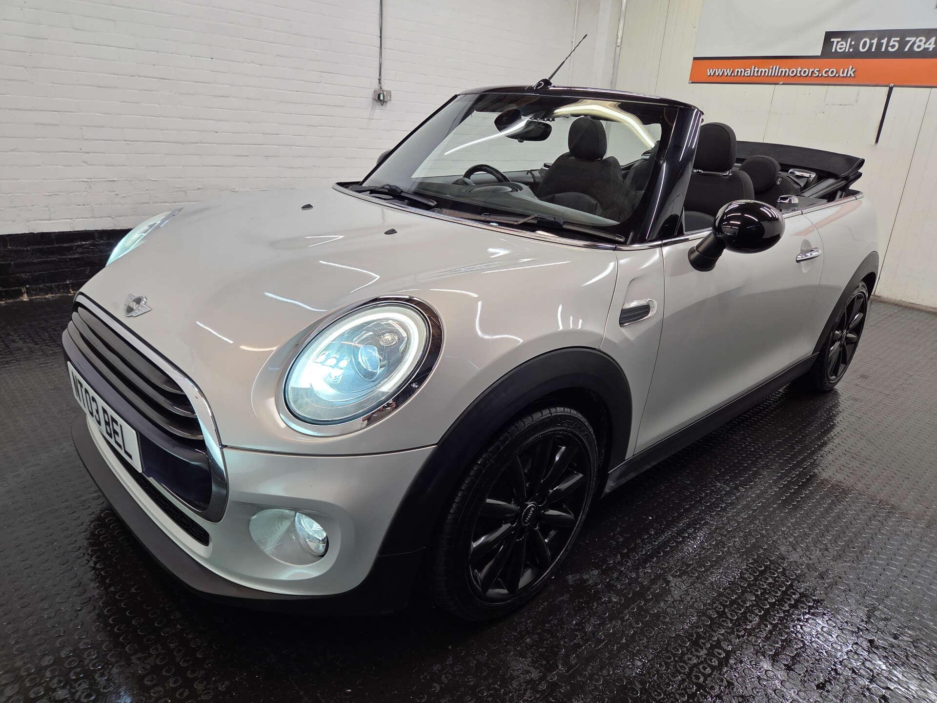 Mini Convertible view 8