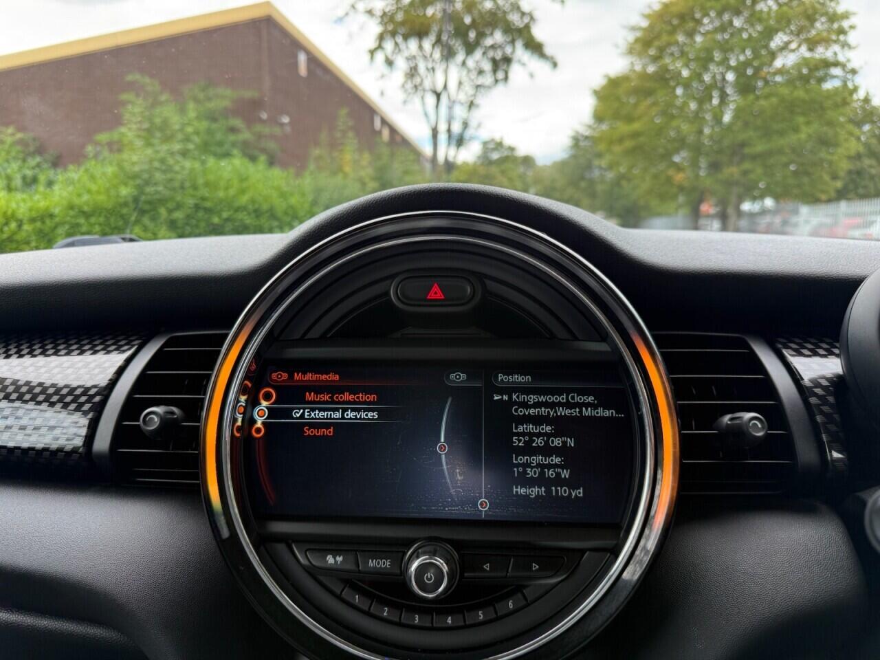 Mini Cooper view 24