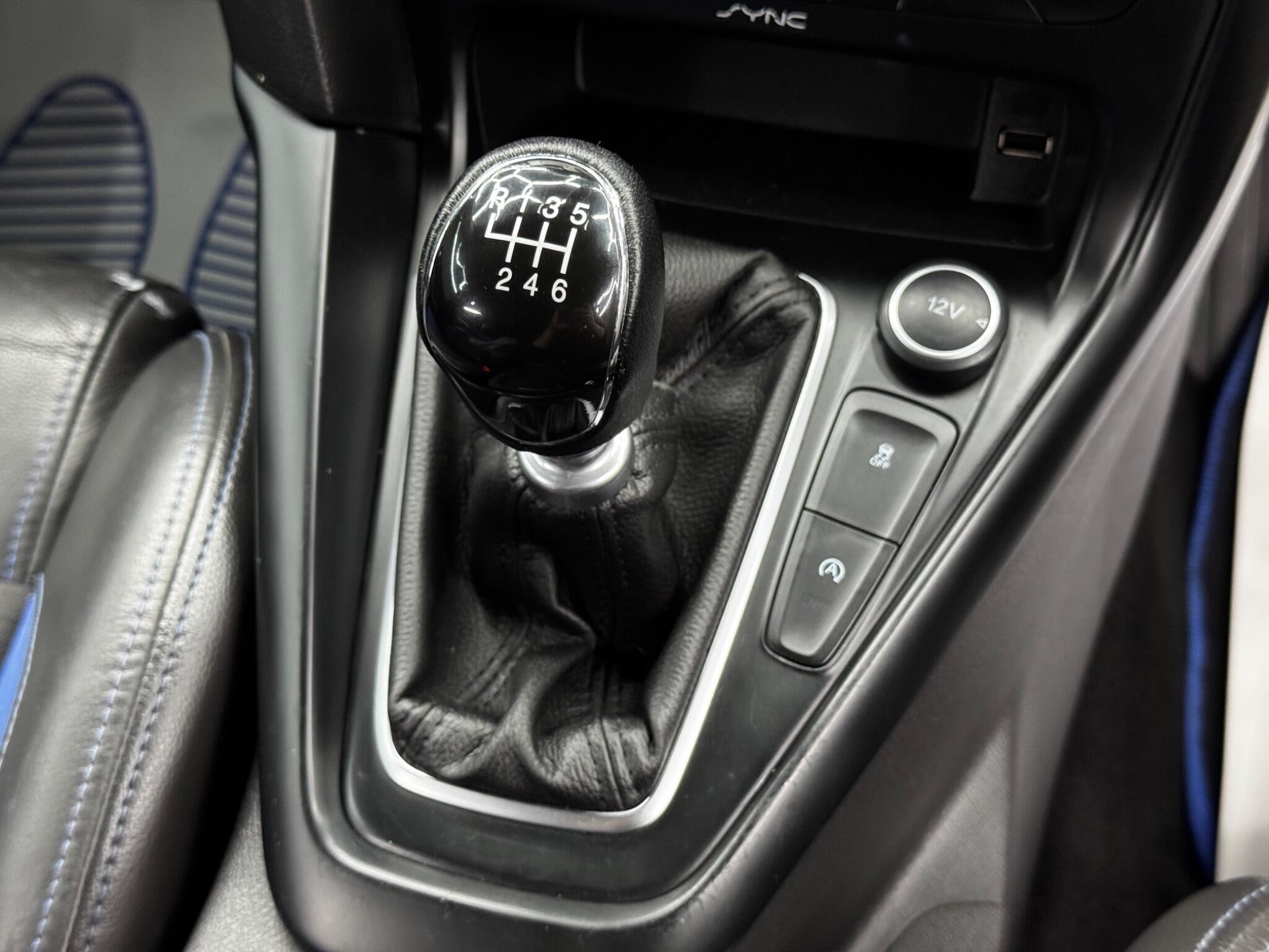 Ford Focus view 26