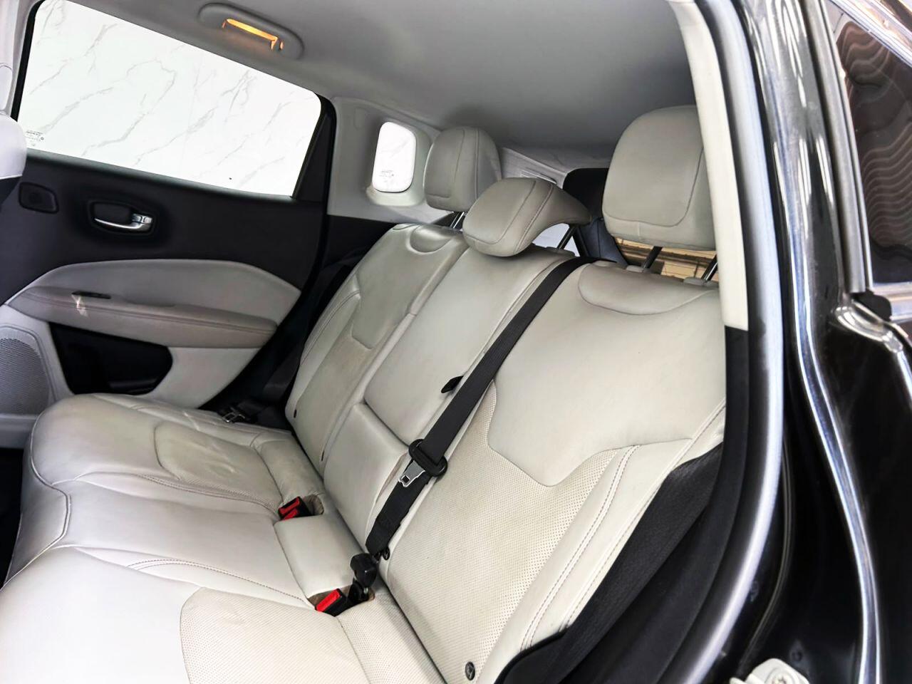 Jeep Compass view 22