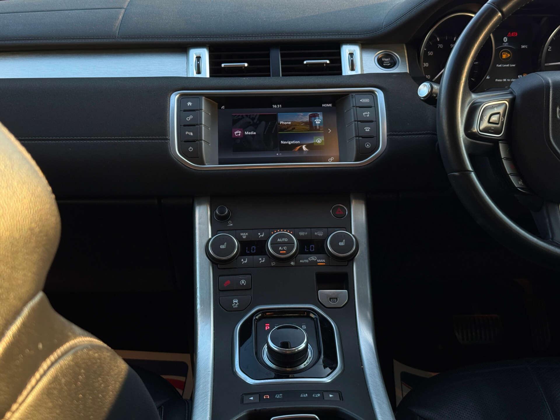 Land Rover Range Rover Evoque view 46