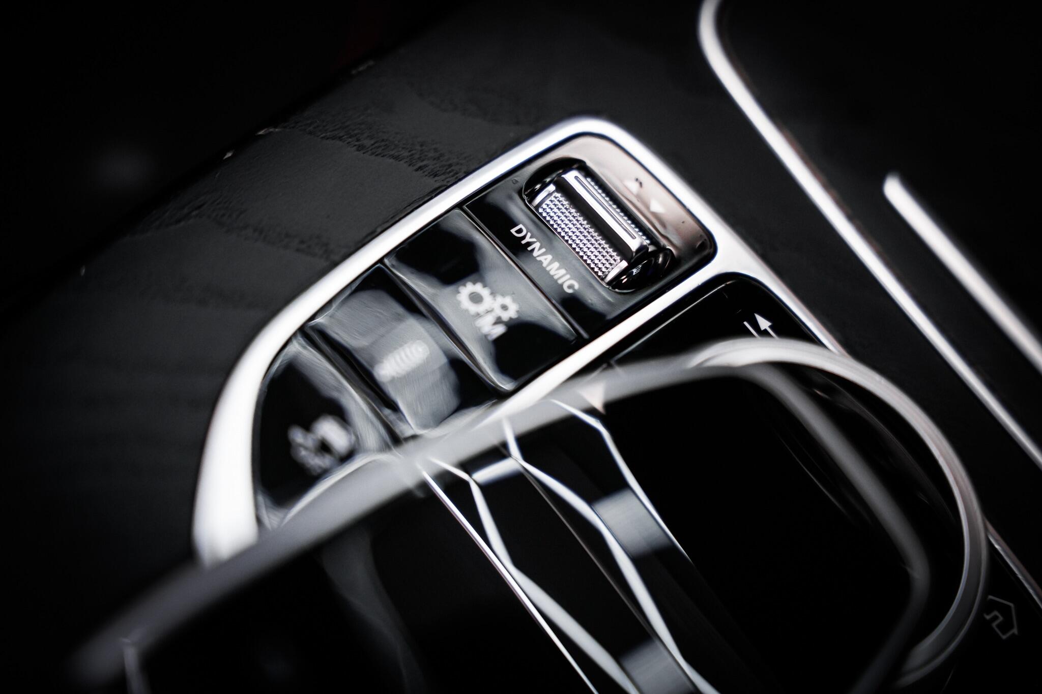 Mercedes-Benz E-Class view 47