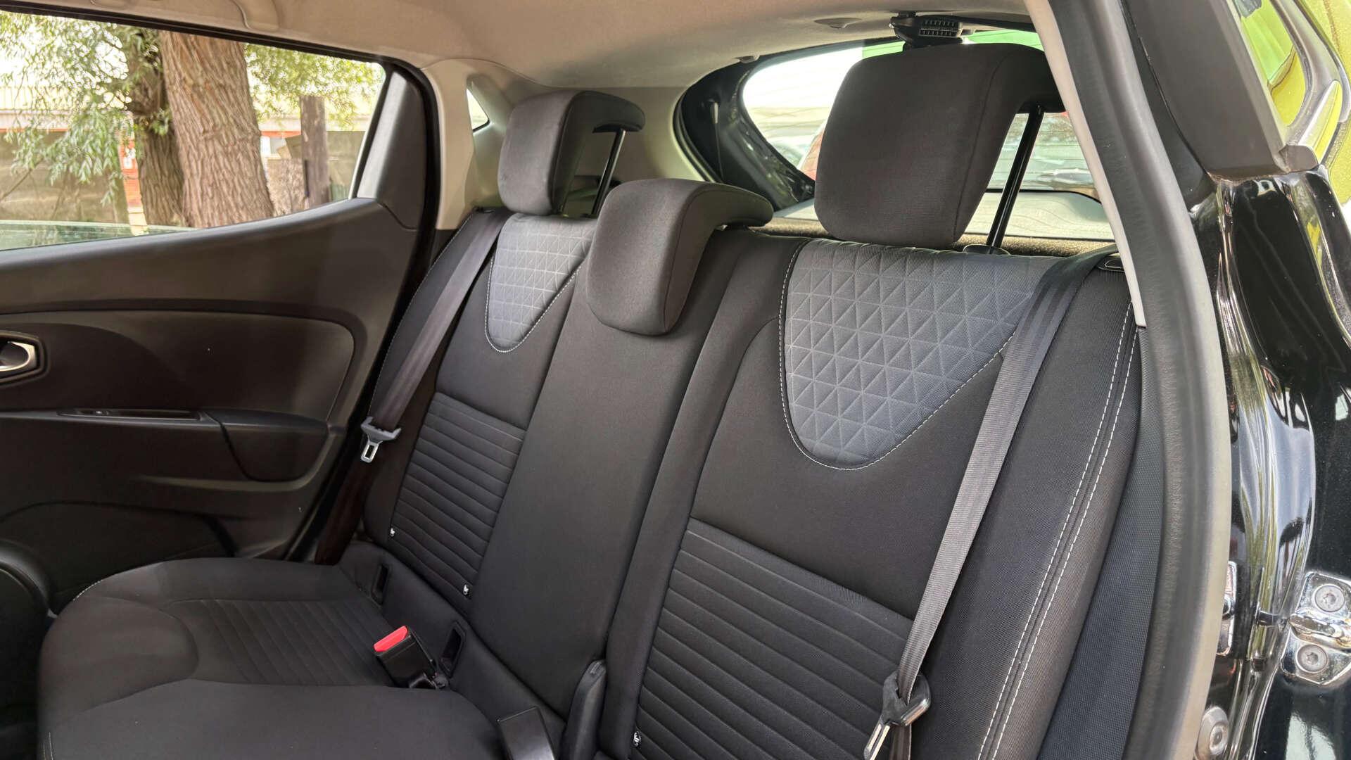 Renault Clio view 11