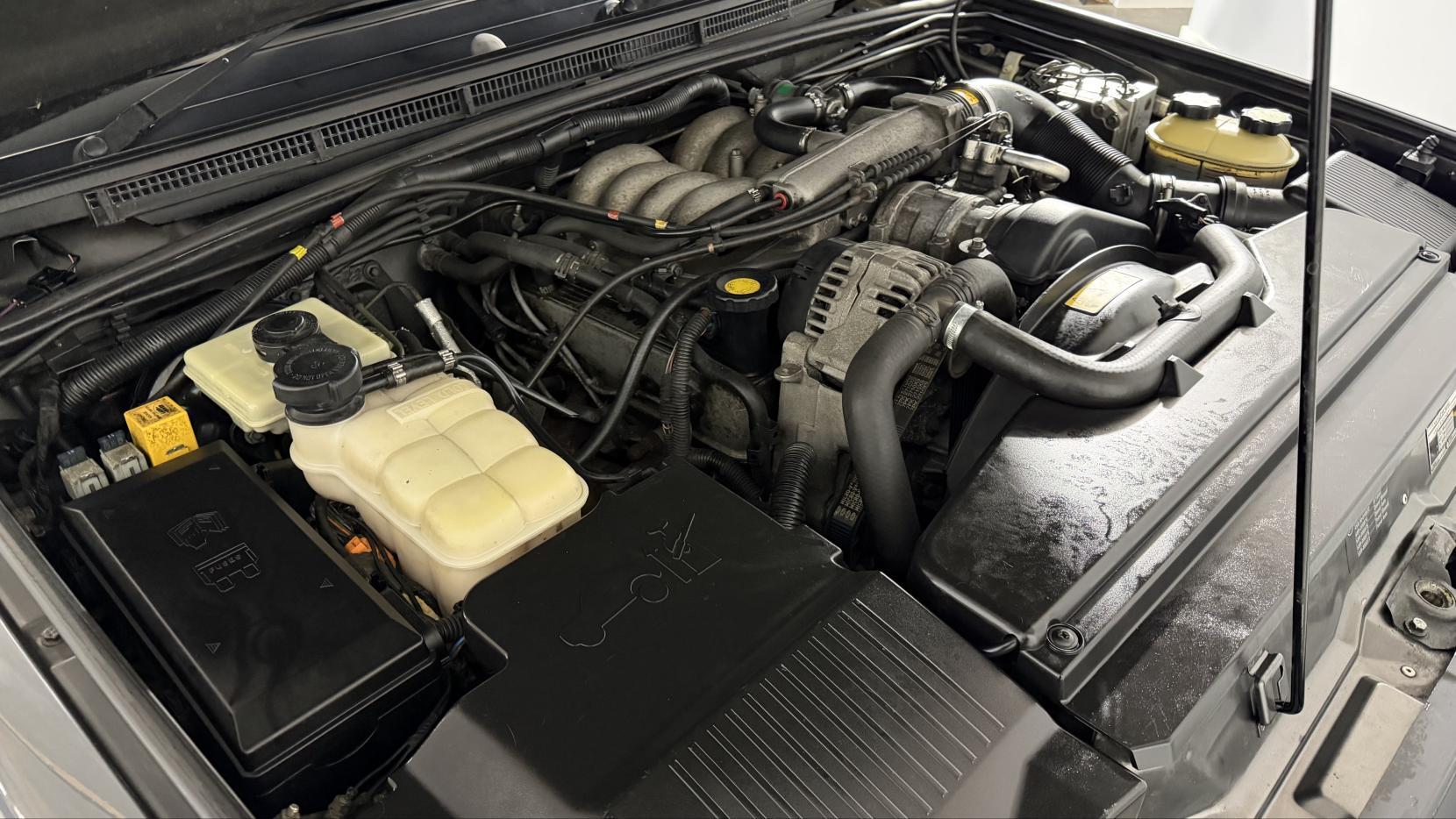Land Rover Discovery 4 view 26