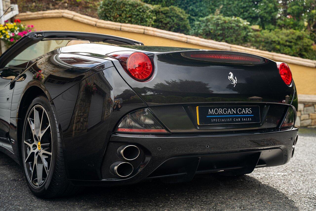 Ferrari California view 8