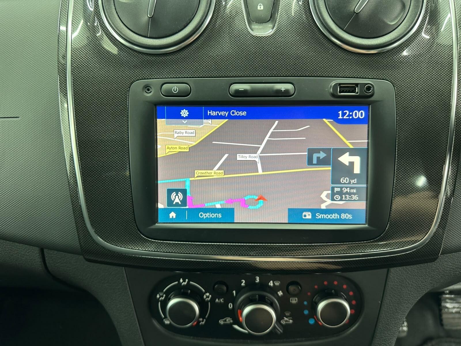 Dacia Sandero view 35
