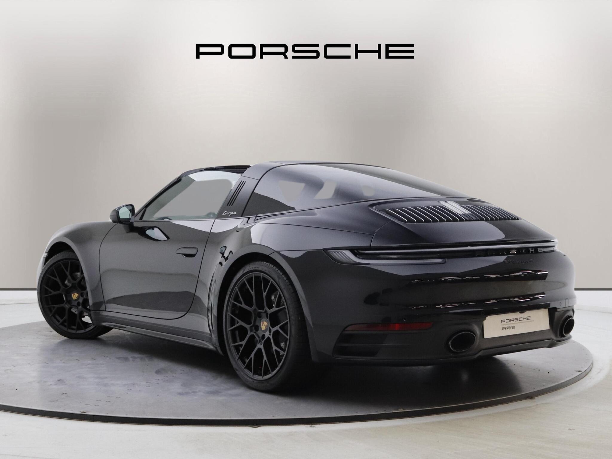 Porsche 911 view 2
