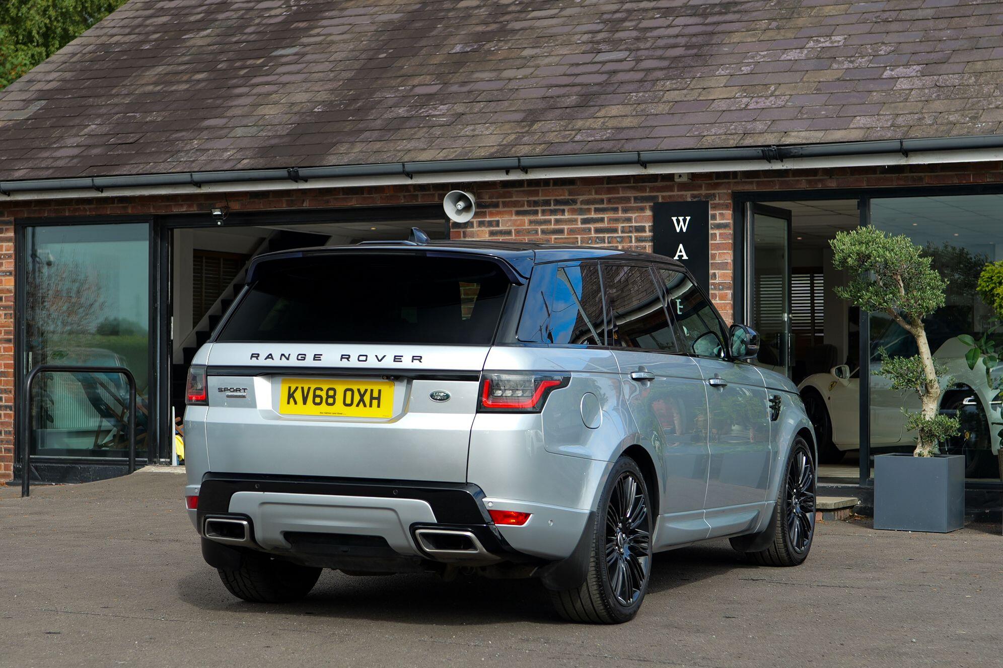 Land Rover Range Rover Sport view 4