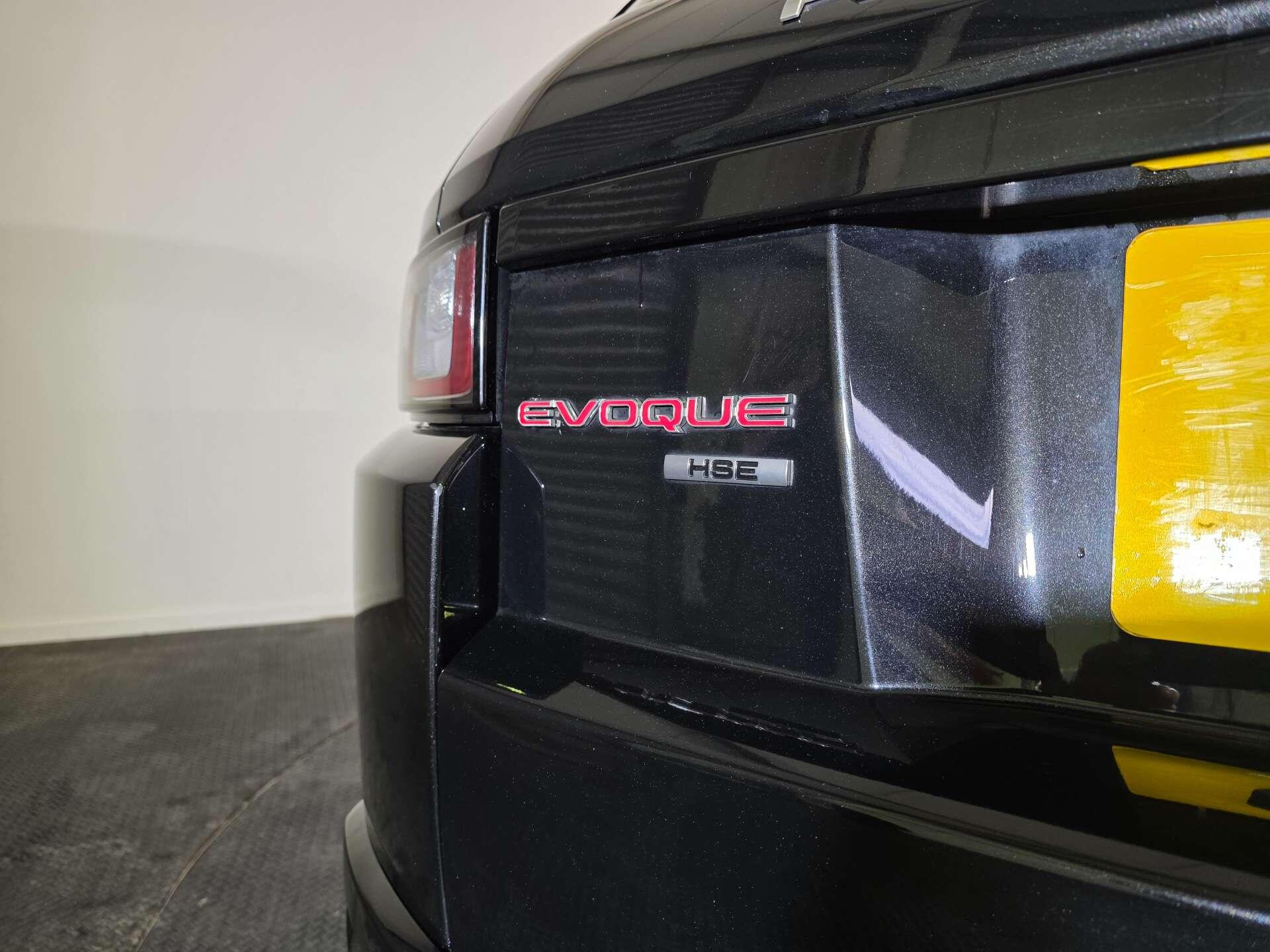Land Rover Range Rover Evoque view 17