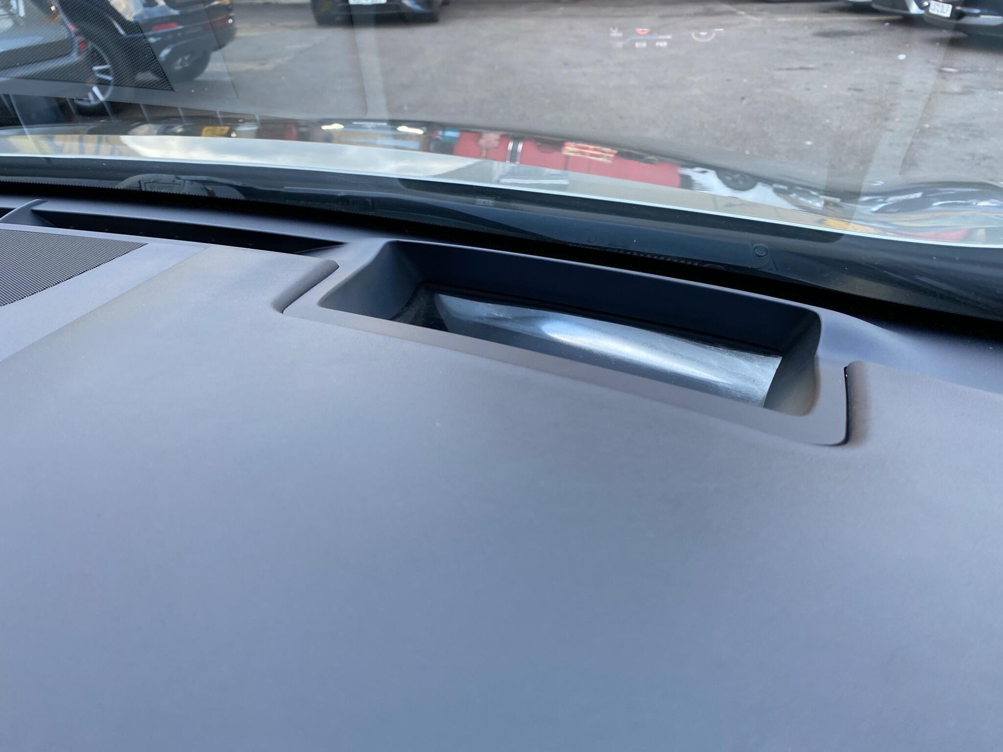 Lexus Ux view 23
